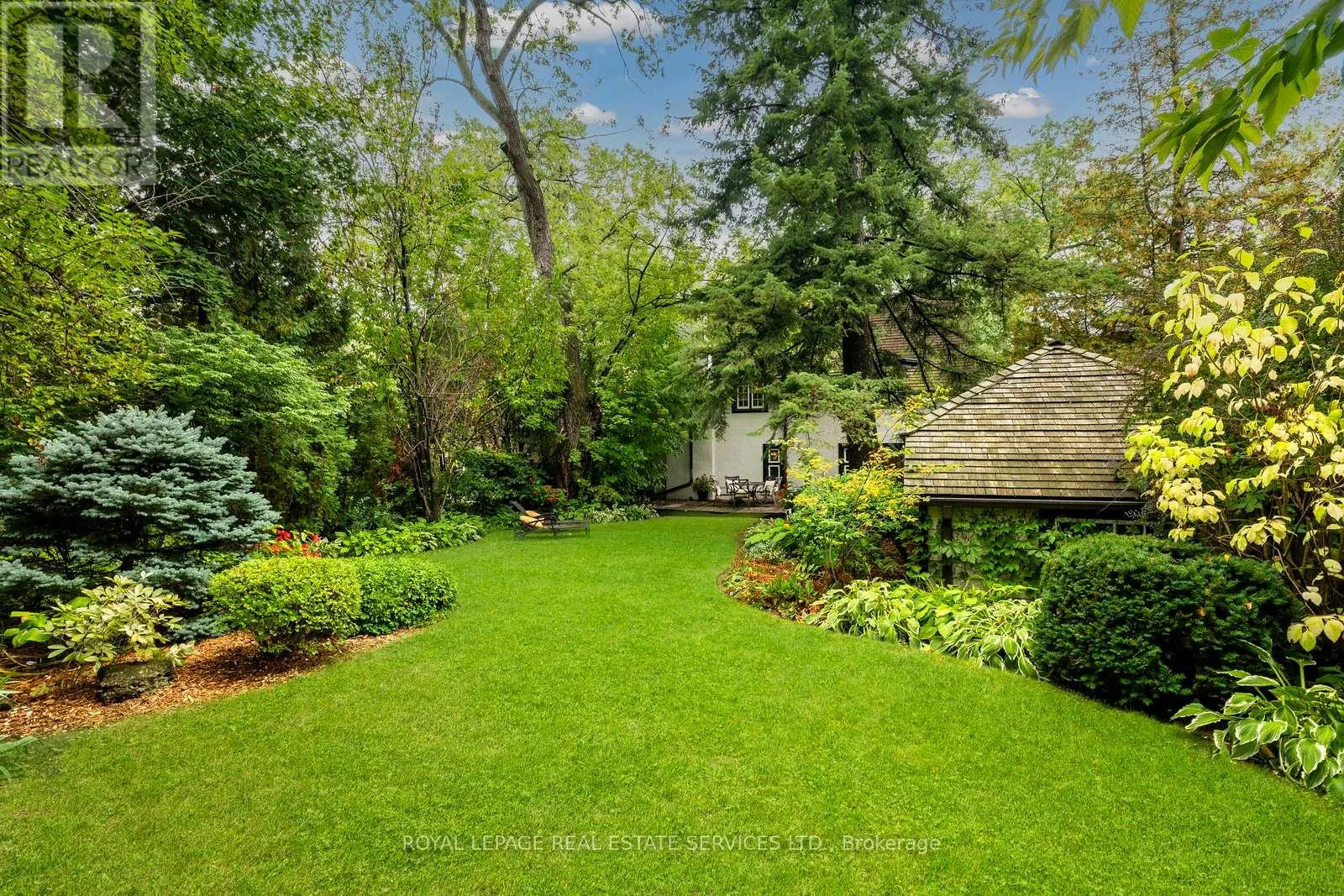 18 QUEEN MARYS DRIVE