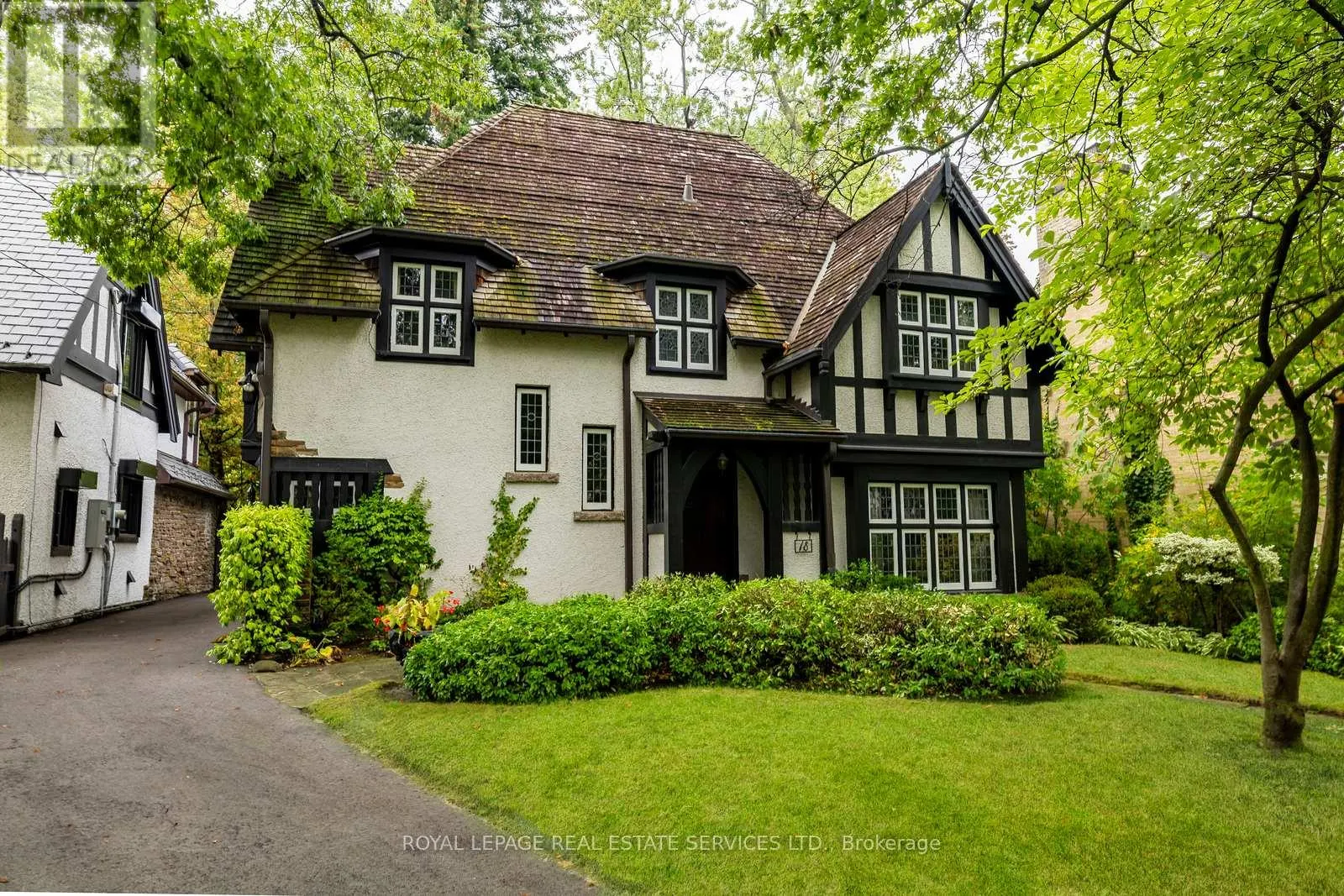 18 QUEEN MARYS DRIVE