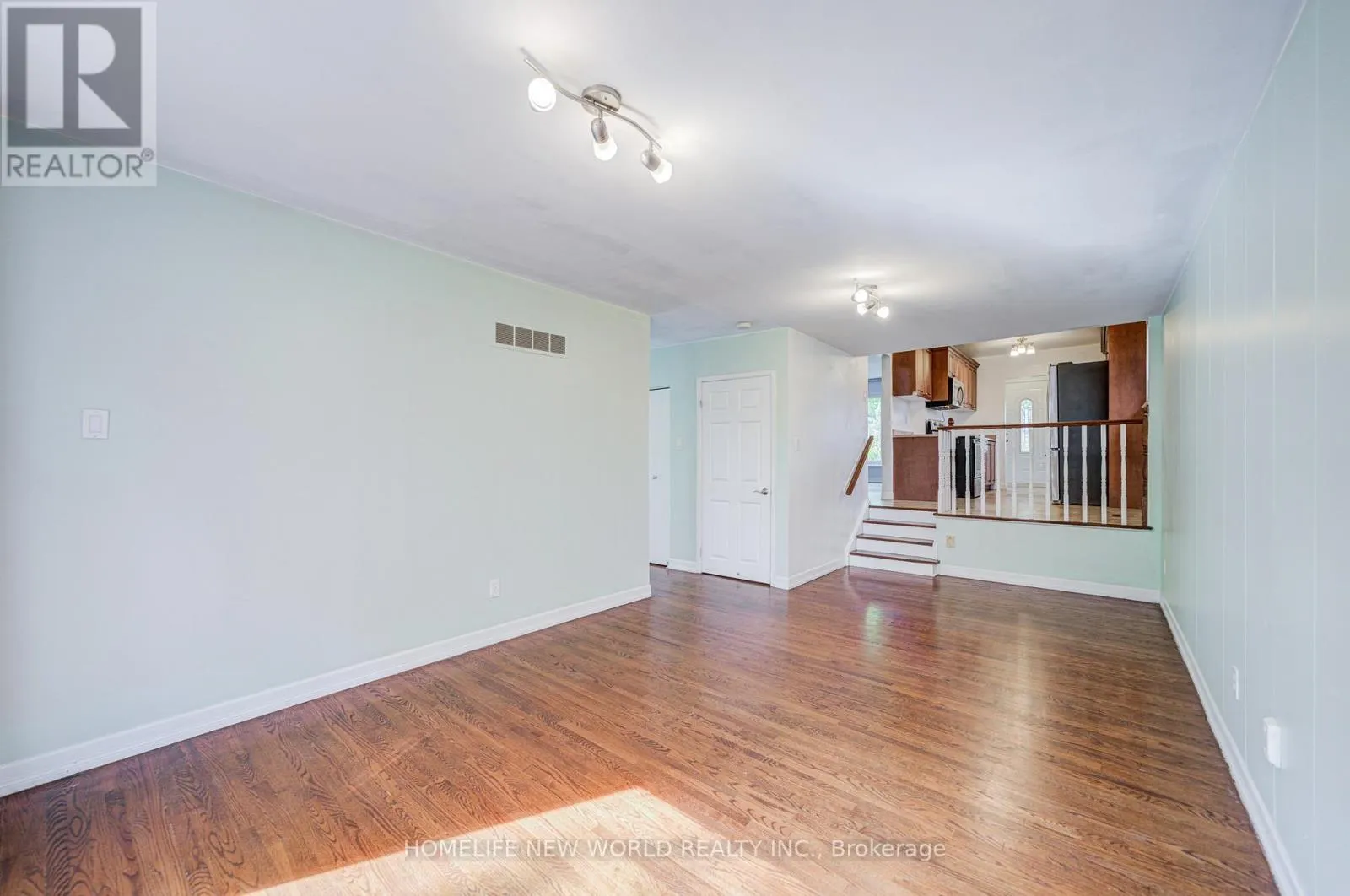 1403 GLEN RUTLEY CIRCLE