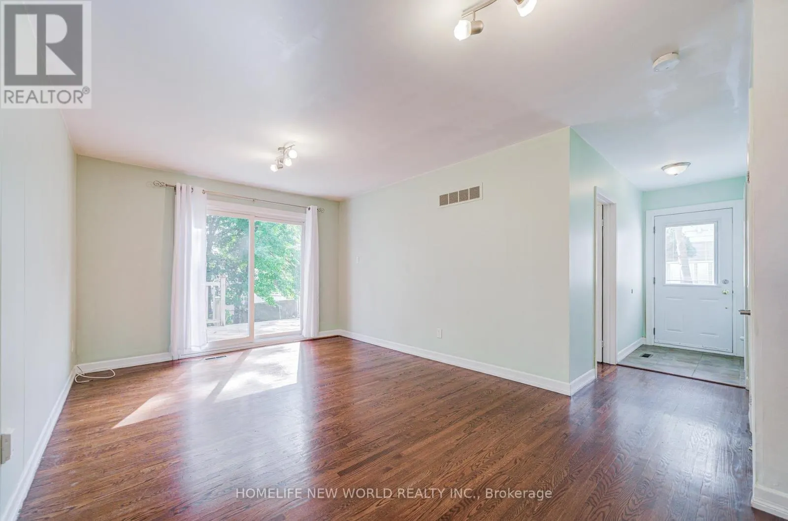 1403 GLEN RUTLEY CIRCLE