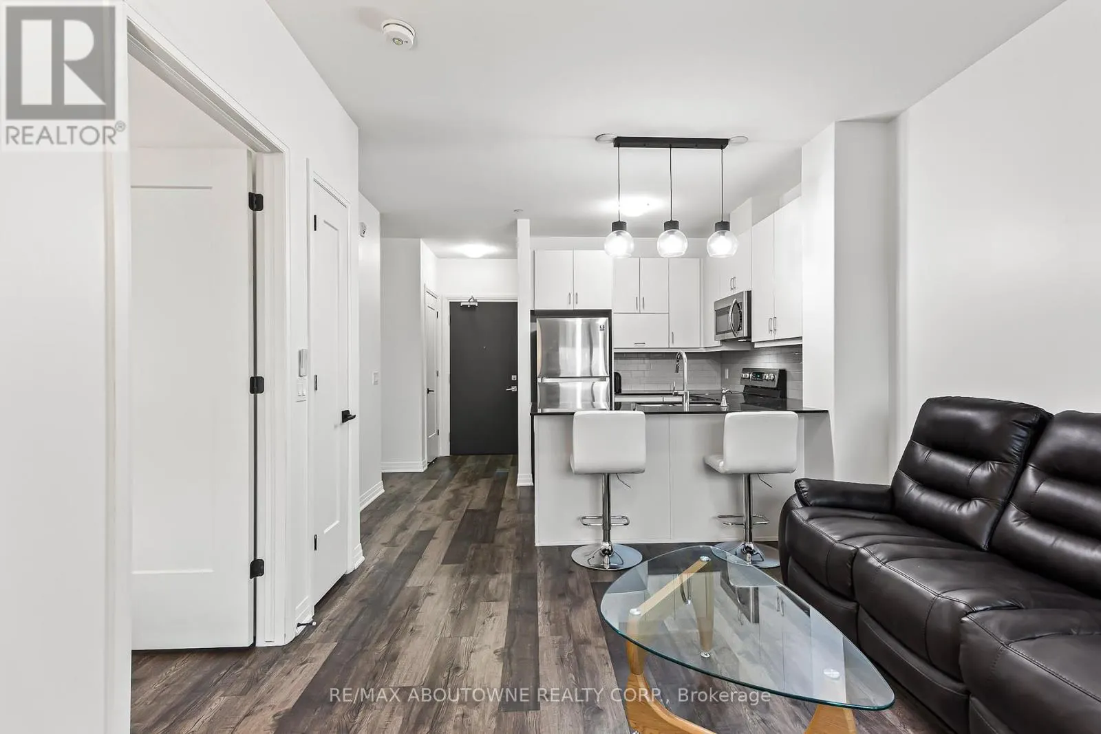 121 - 102 GROVEWOOD COMMON