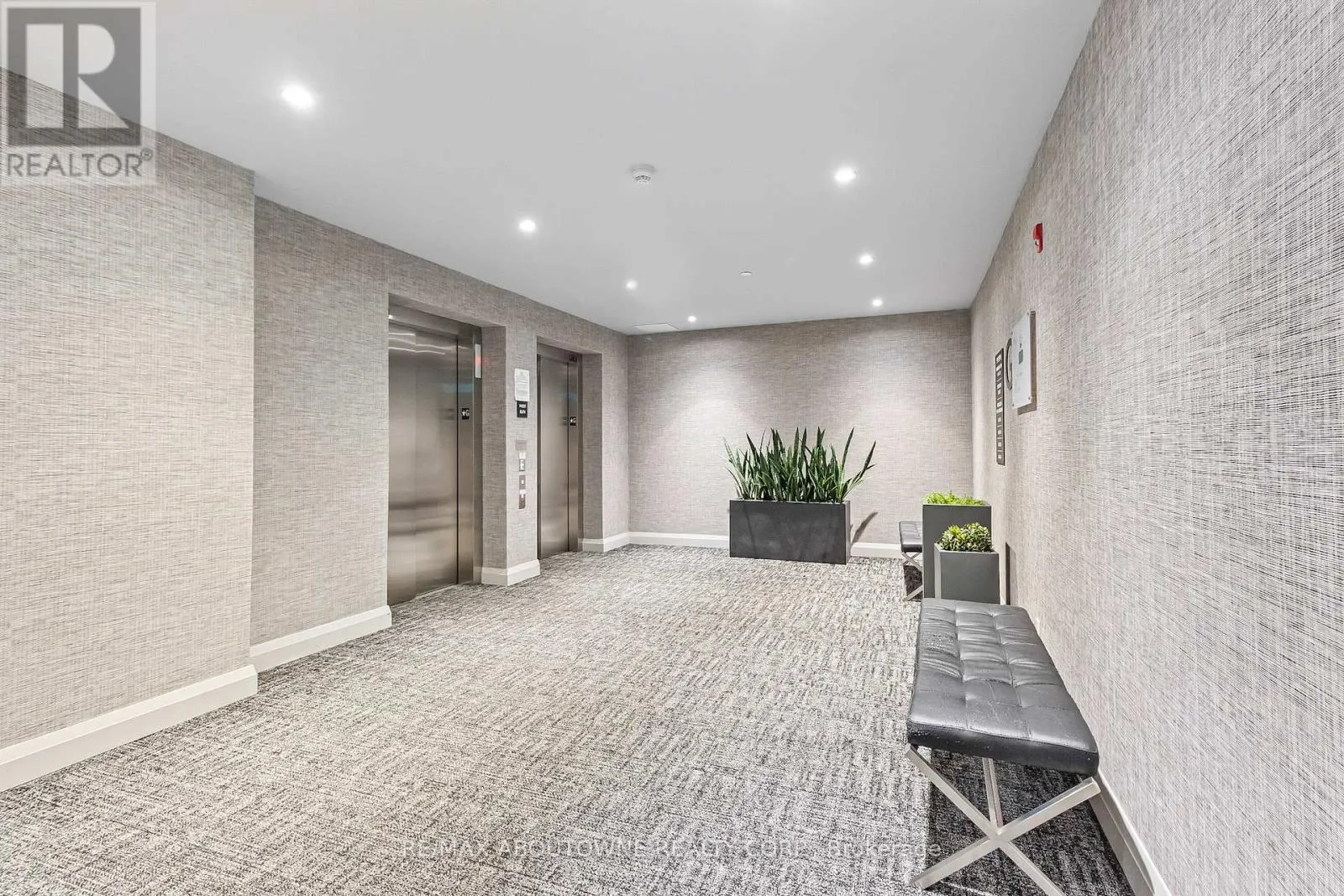 121 - 102 GROVEWOOD COMMON