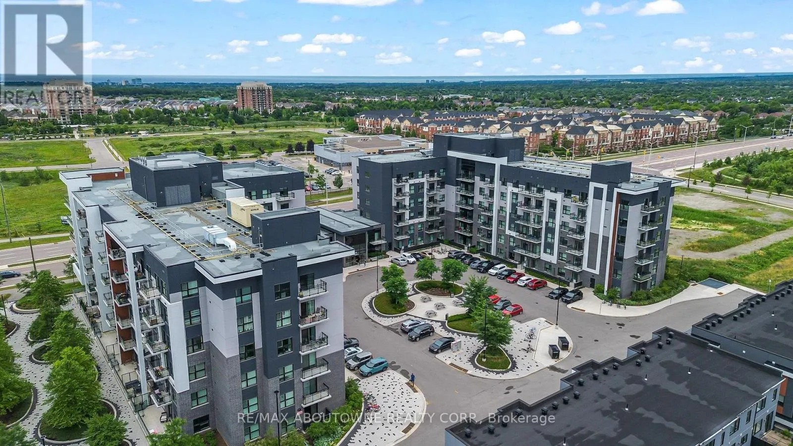 121 - 102 GROVEWOOD COMMON