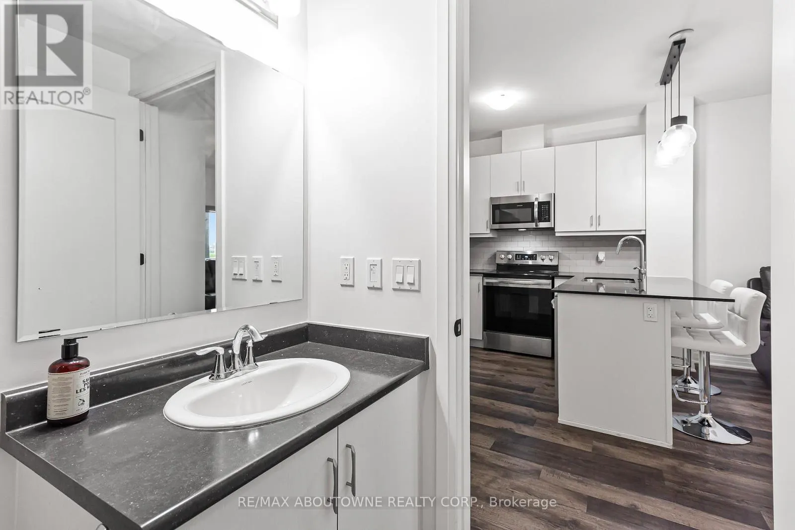 121 - 102 GROVEWOOD COMMON