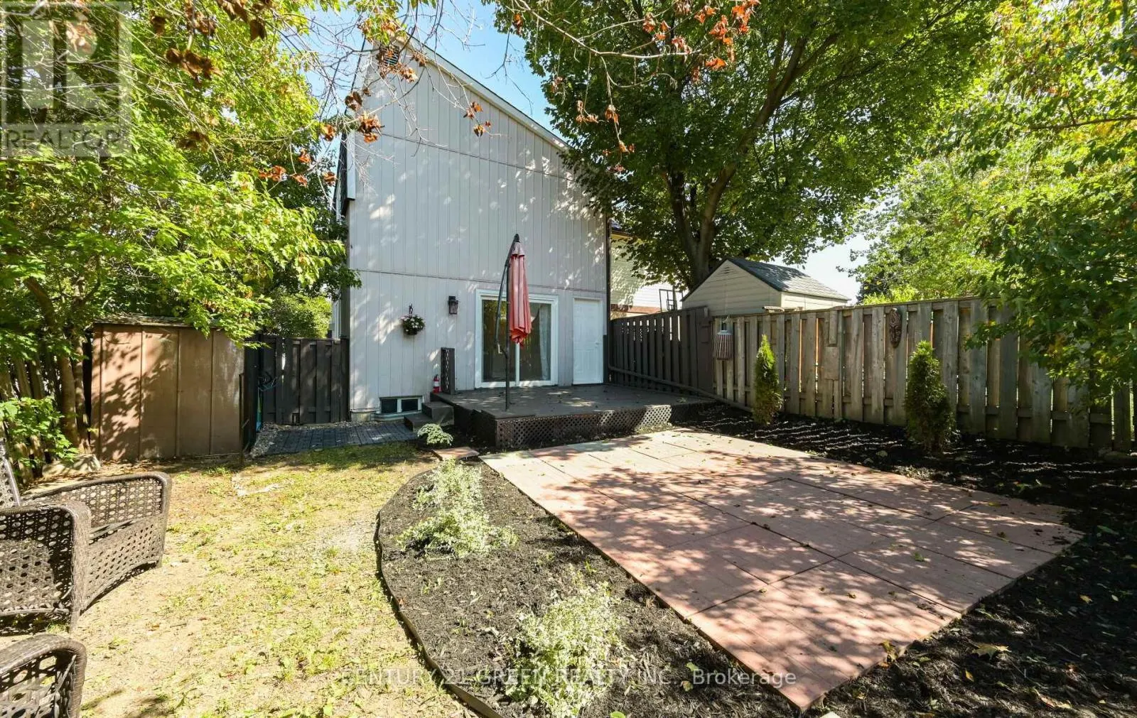 1 GREENARROW COURT