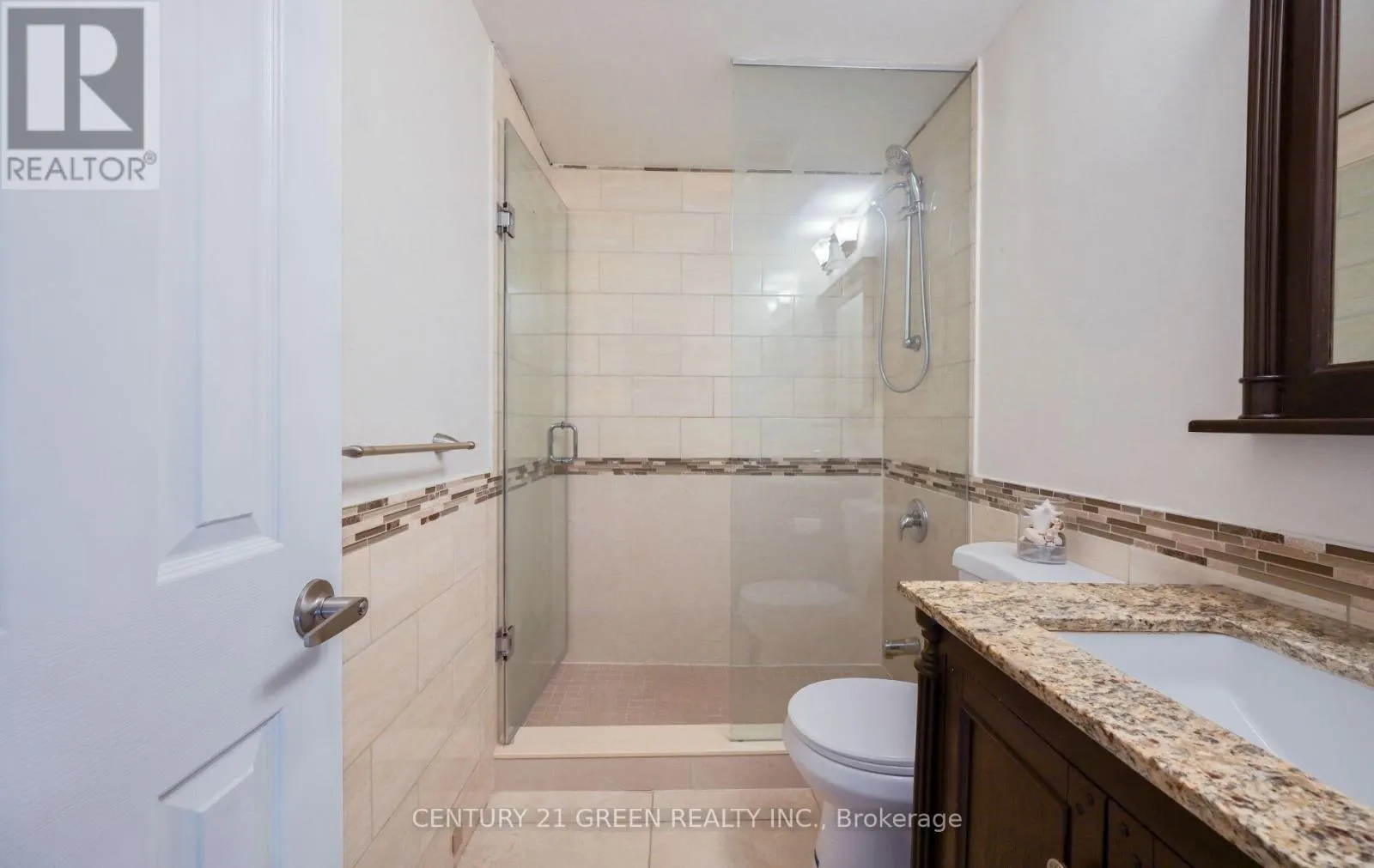1 GREENARROW COURT