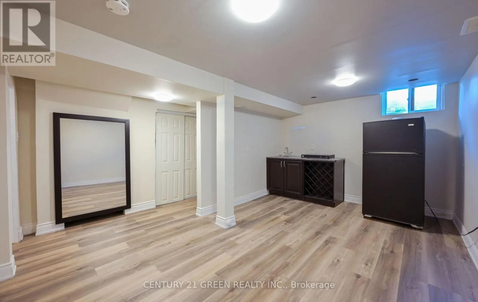 1 GREENARROW COURT