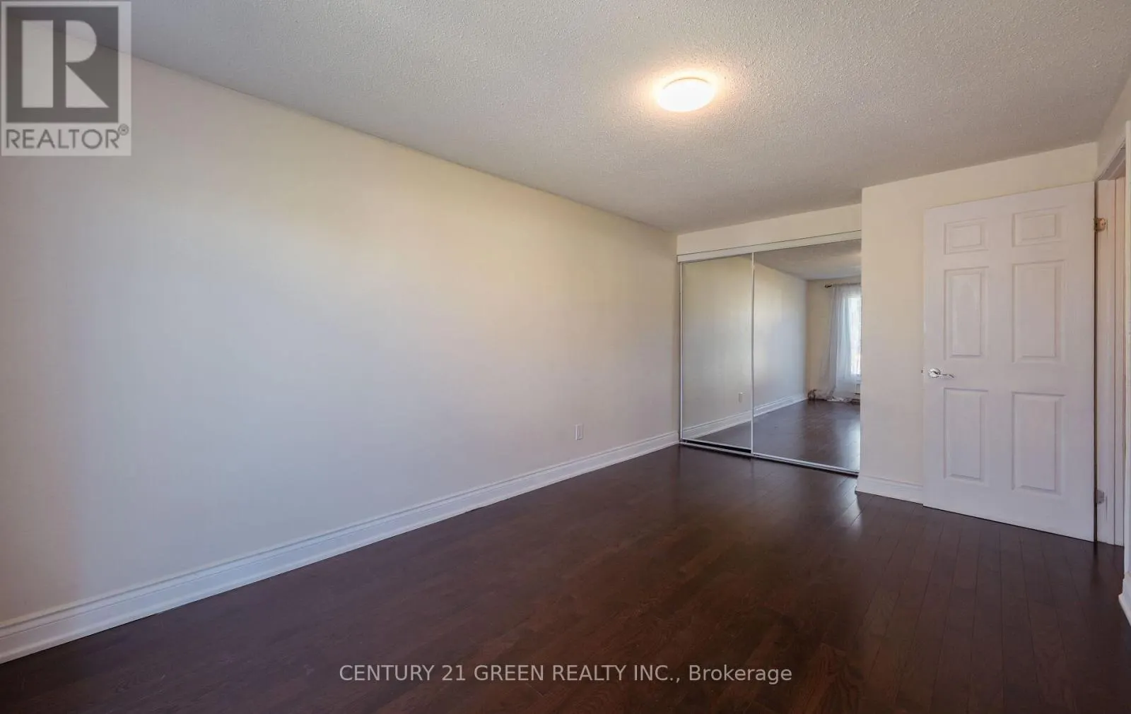 1 GREENARROW COURT
