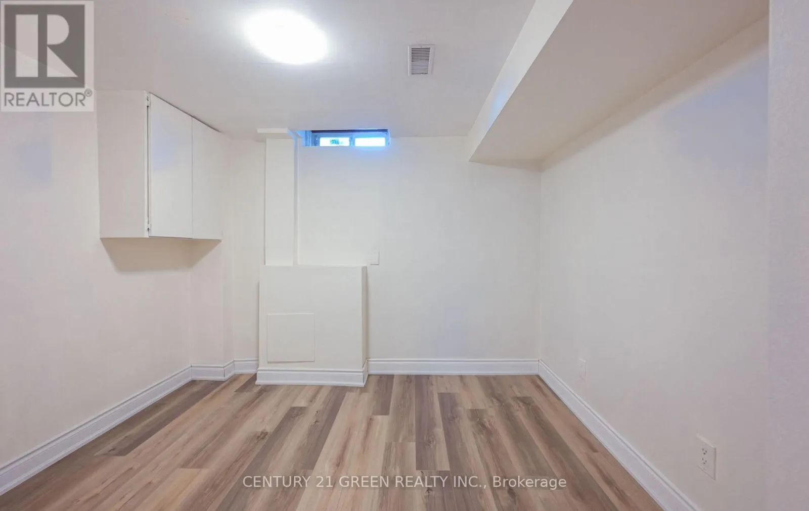 1 GREENARROW COURT
