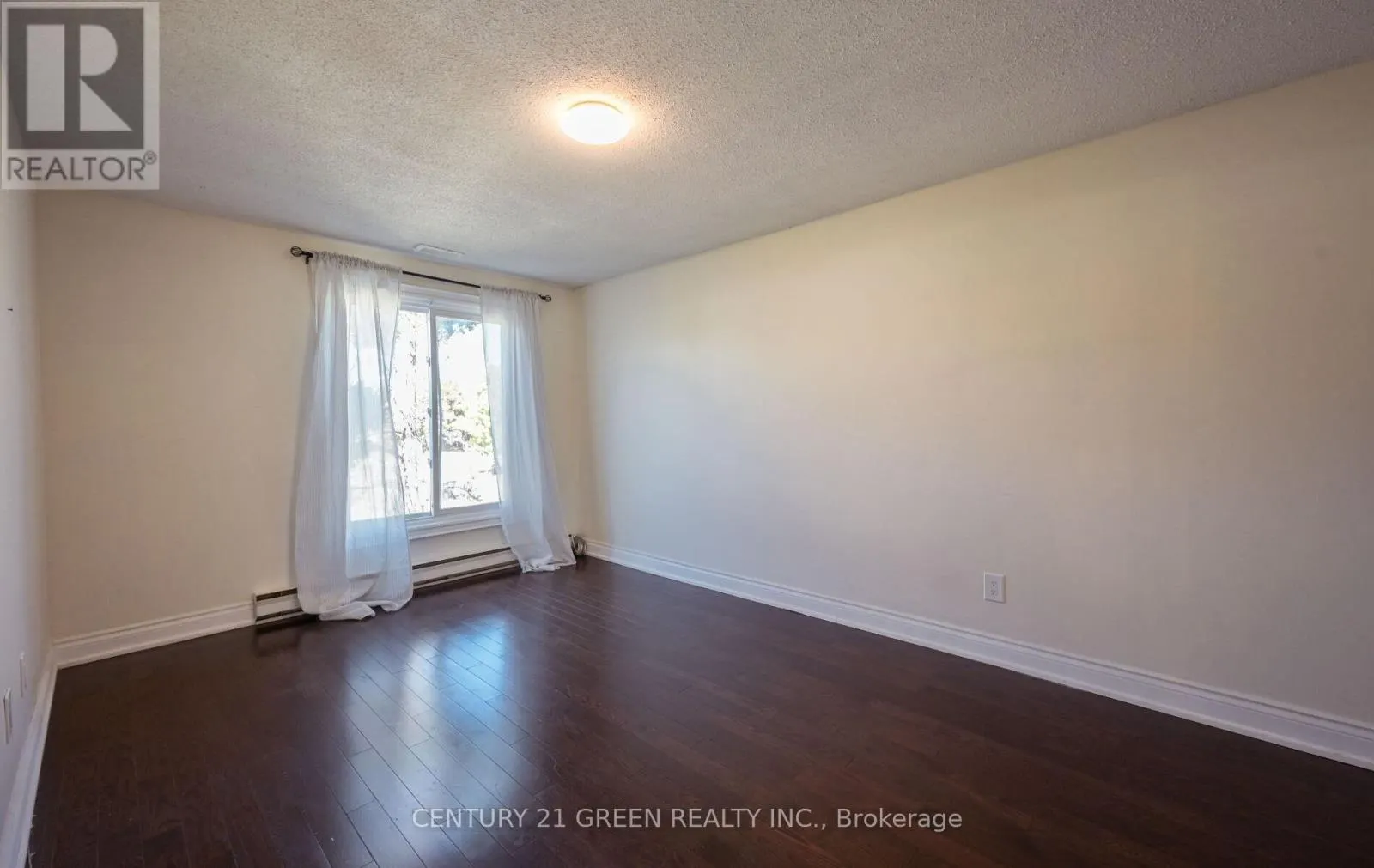 1 GREENARROW COURT