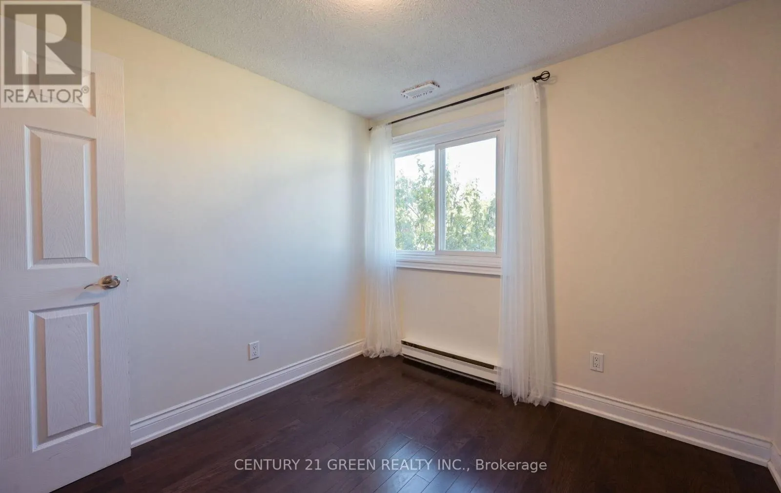 1 GREENARROW COURT