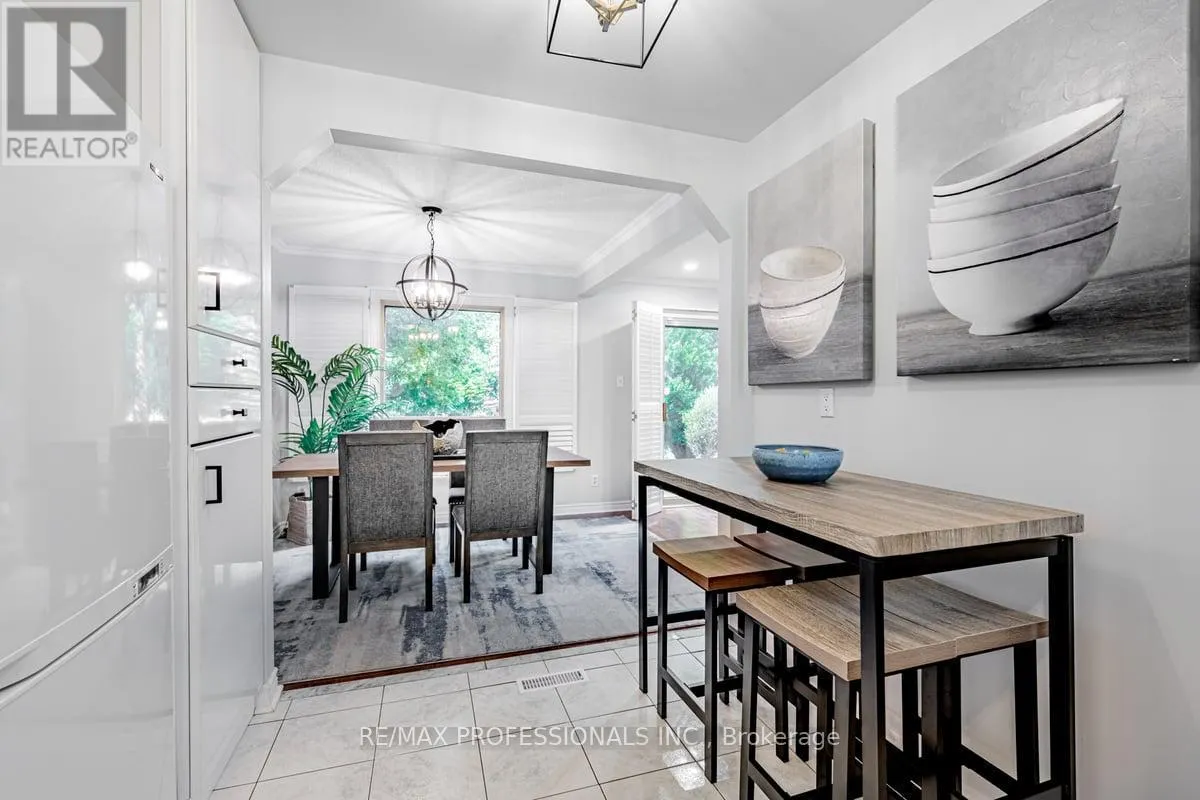 41 - 1180 MISSISSAUGA VALLEY BOULEVARD