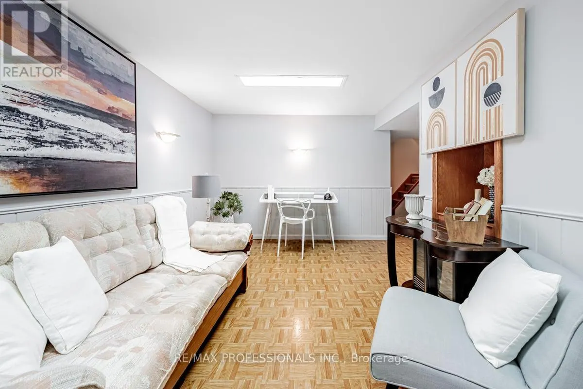 41 - 1180 MISSISSAUGA VALLEY BOULEVARD