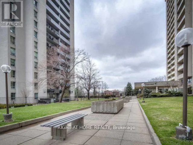 1812 - 360 RIDELLE AVENUE