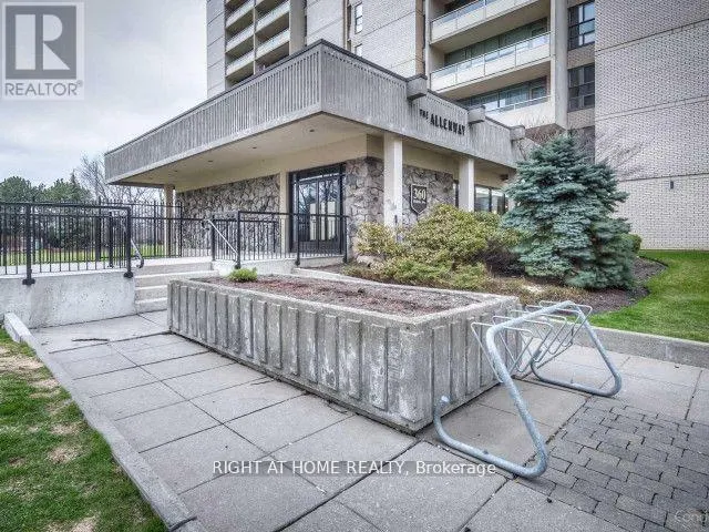 1812 - 360 RIDELLE AVENUE