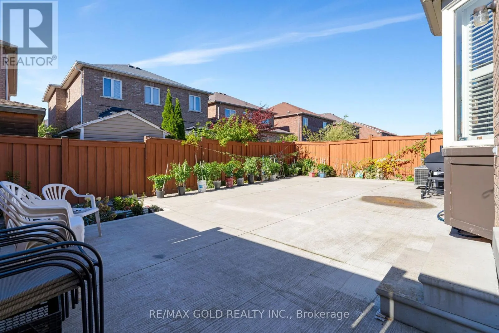 82 AMARANTH CRESCENT