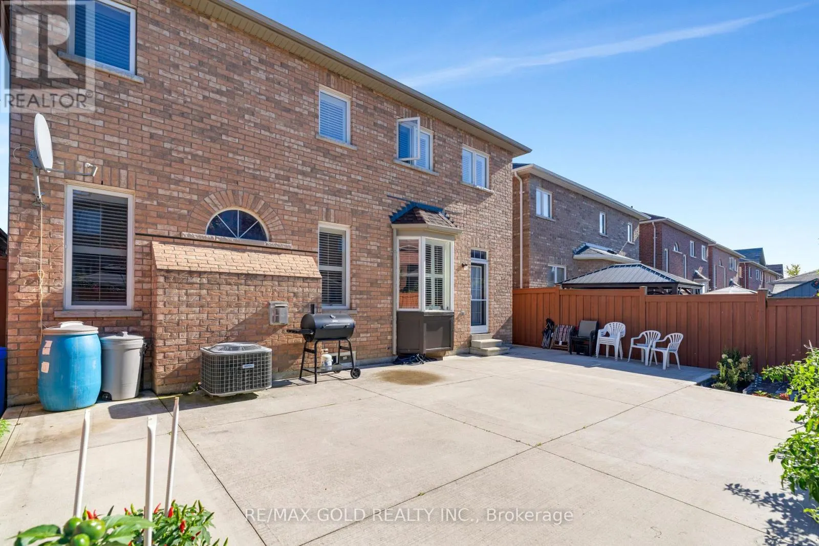 82 AMARANTH CRESCENT