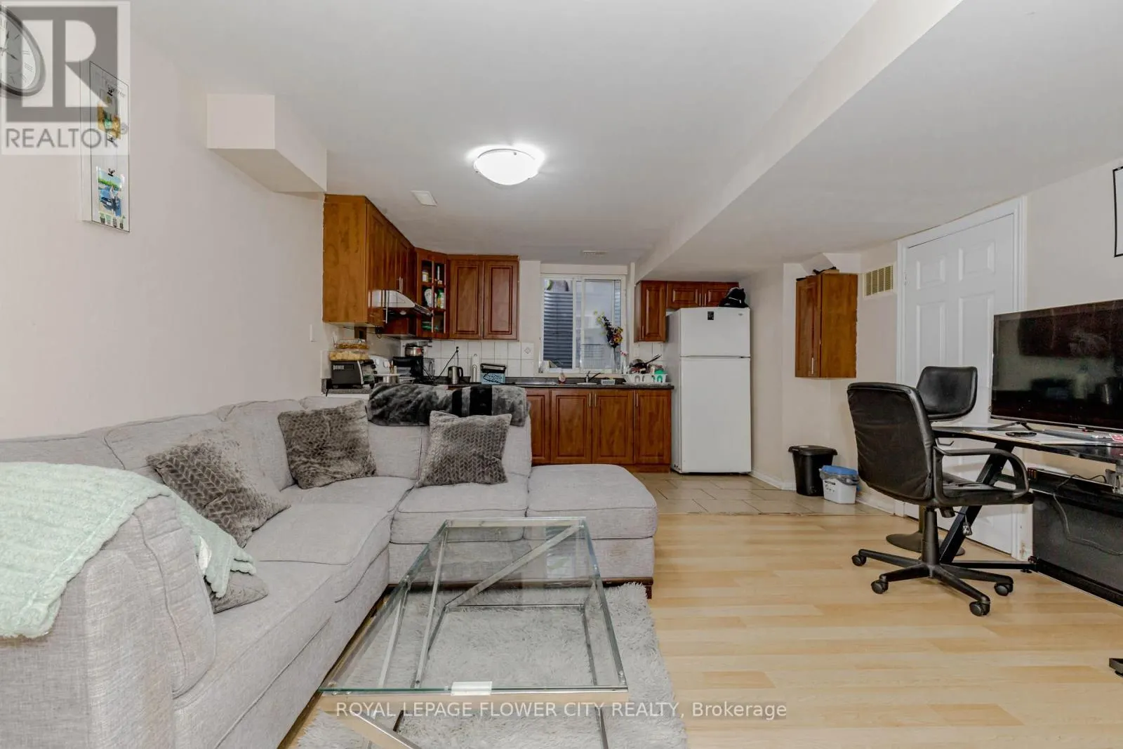 12 FIELDVIEW DRIVE