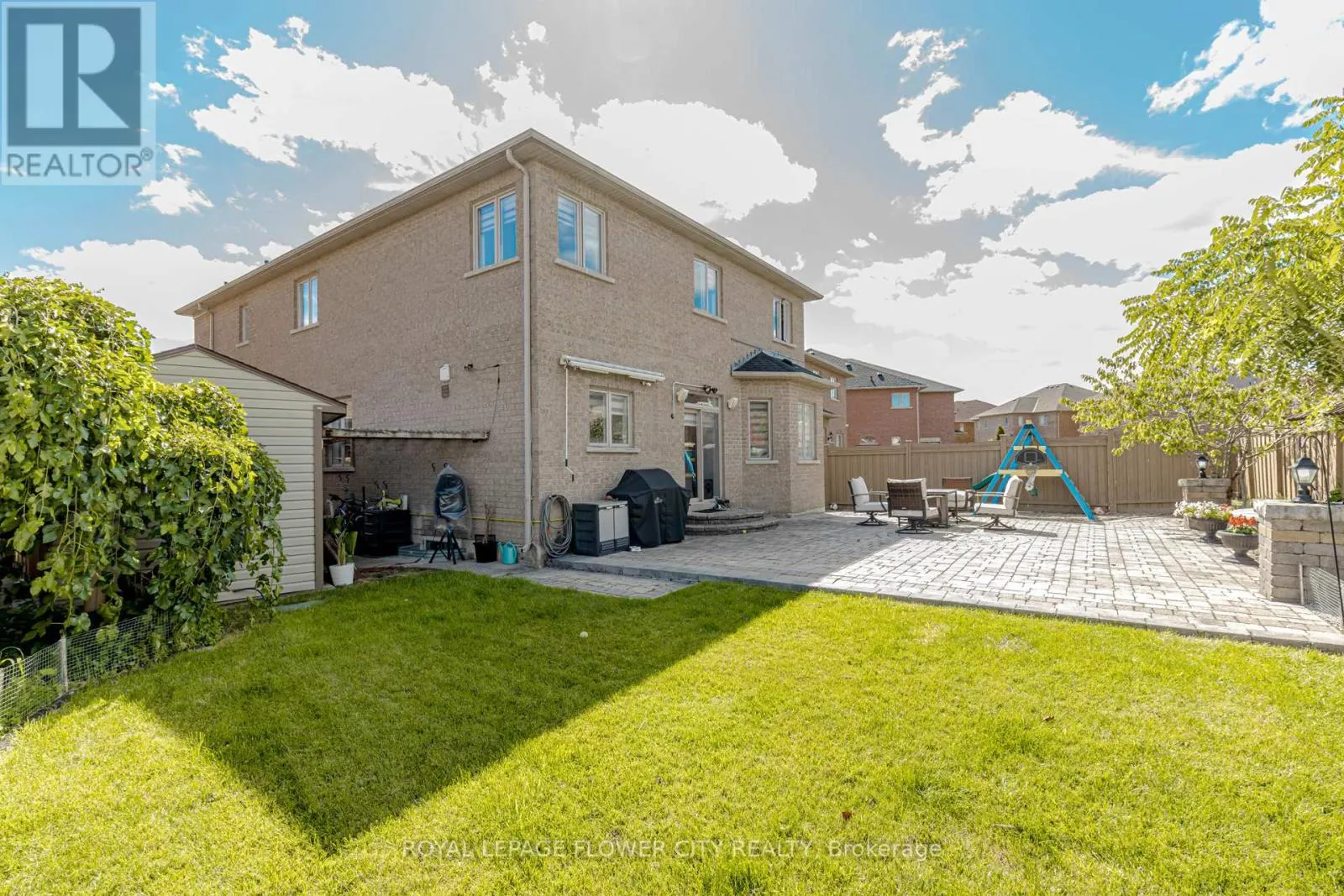 12 FIELDVIEW DRIVE