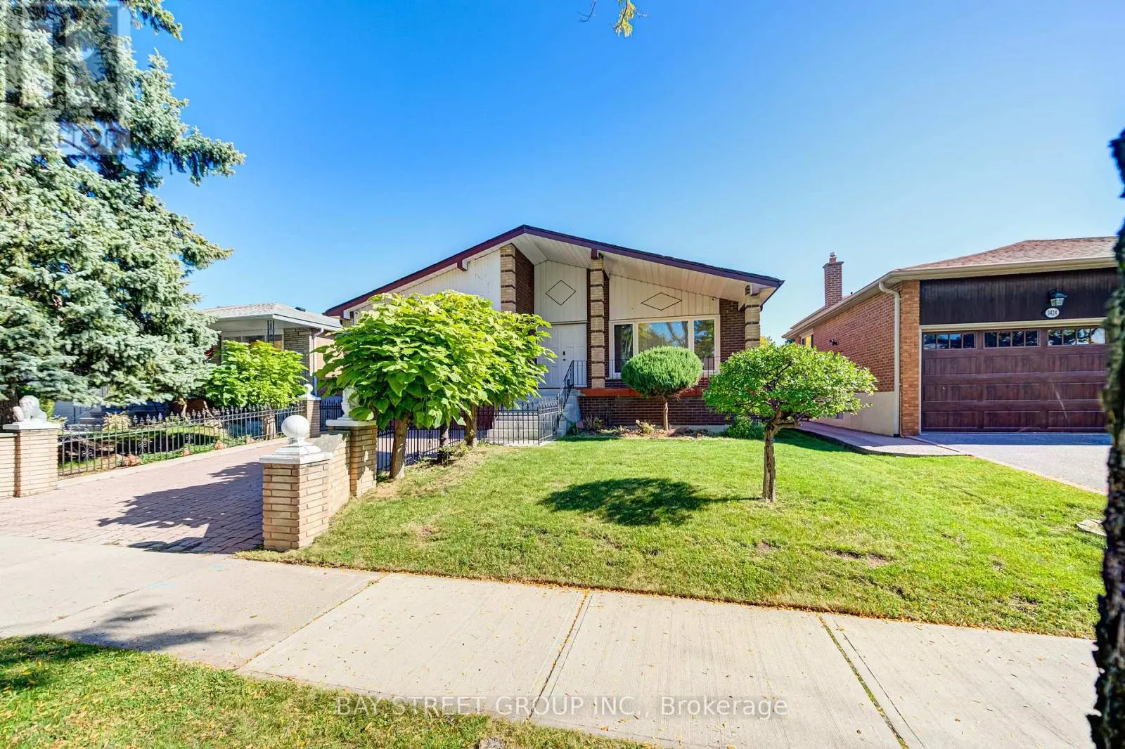 3420 CHARMAINE HEIGHTS