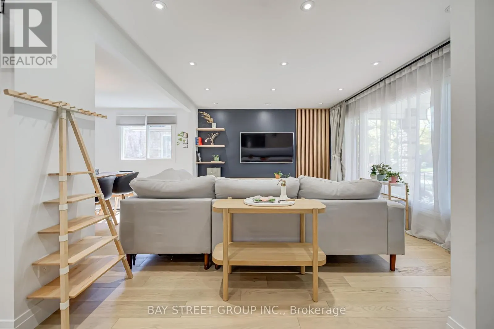 3420 CHARMAINE HEIGHTS