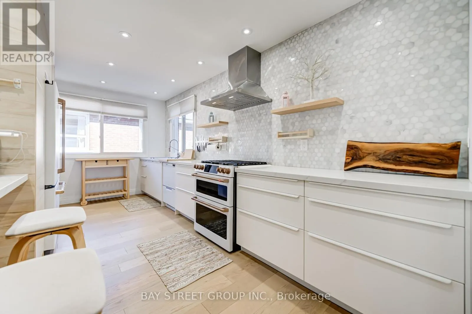 3420 CHARMAINE HEIGHTS