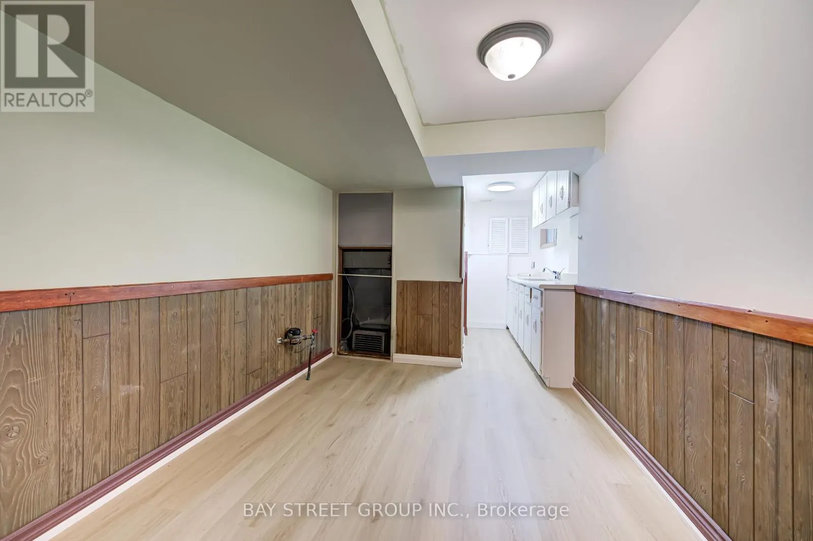 3420 CHARMAINE HEIGHTS