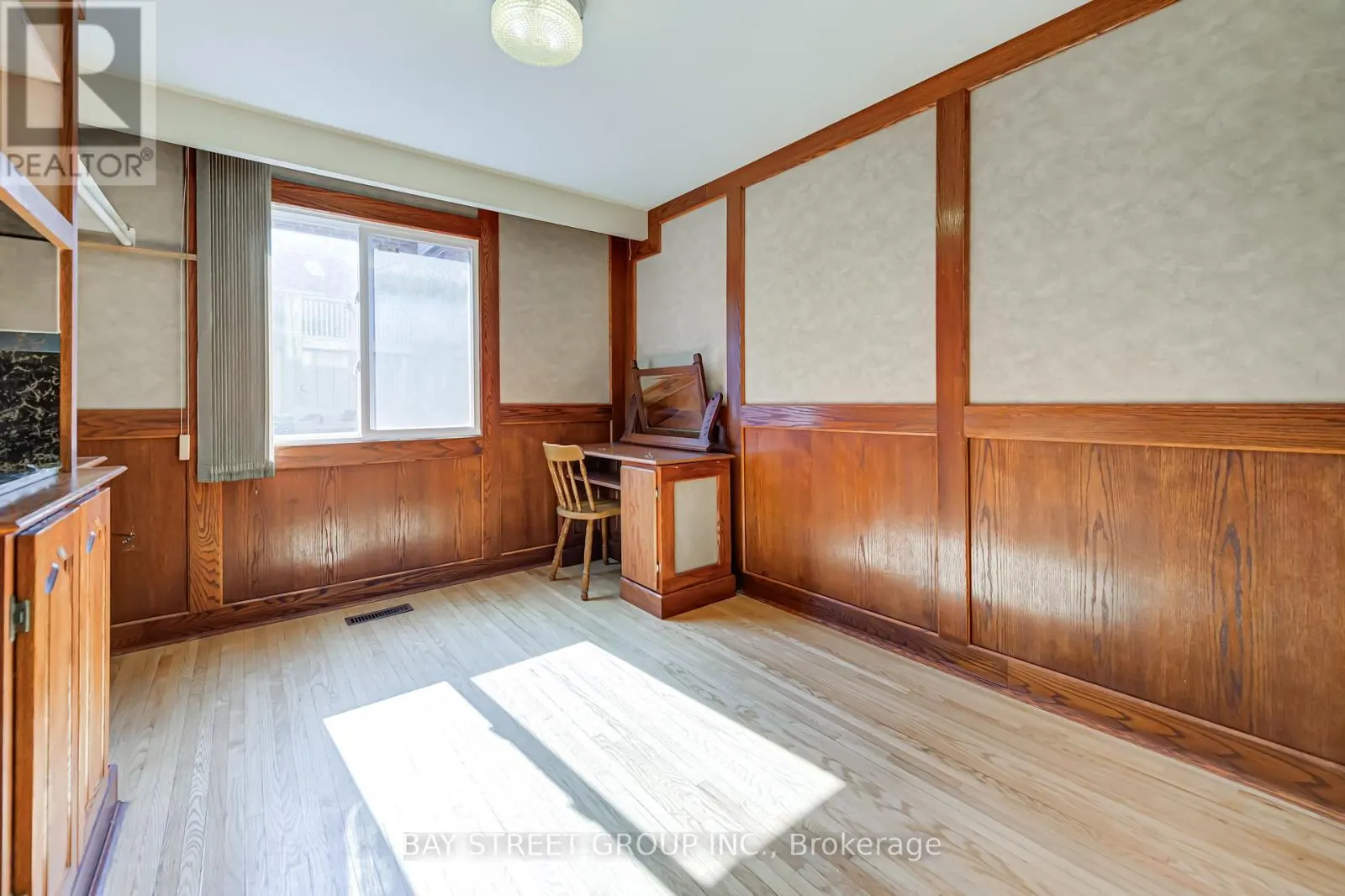 3420 CHARMAINE HEIGHTS
