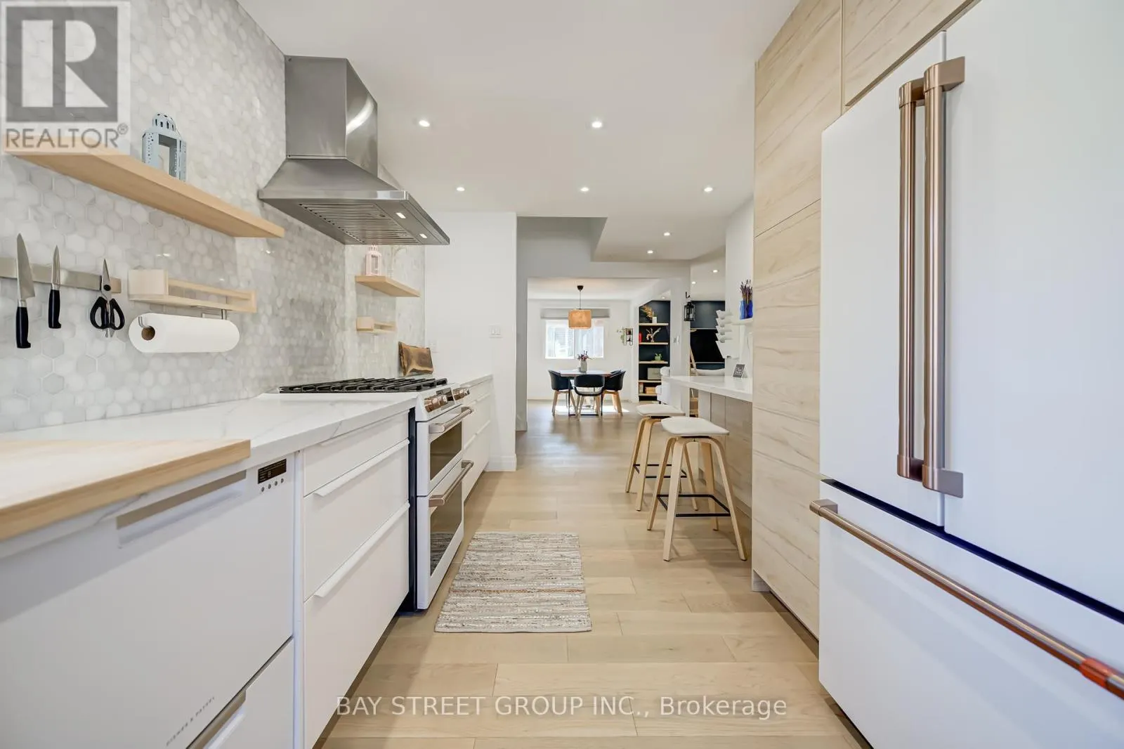 3420 CHARMAINE HEIGHTS