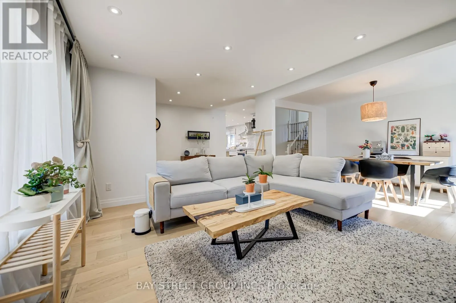 3420 CHARMAINE HEIGHTS