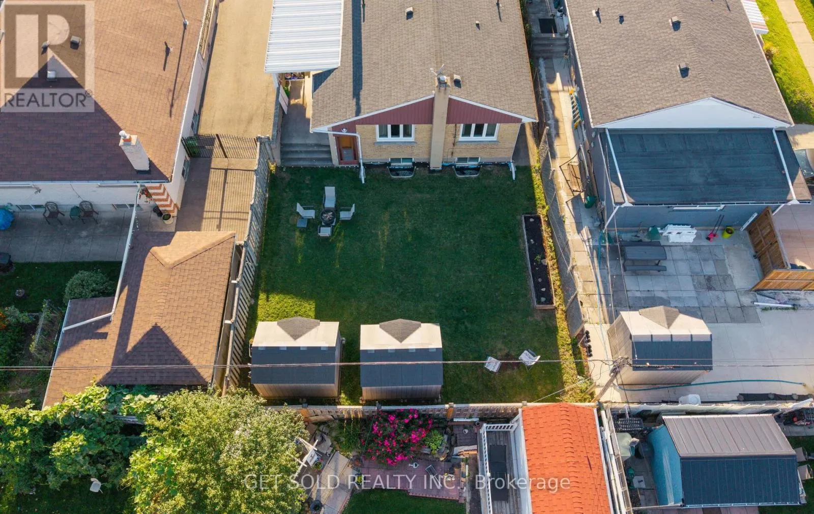 39 PAKENHAM DRIVE