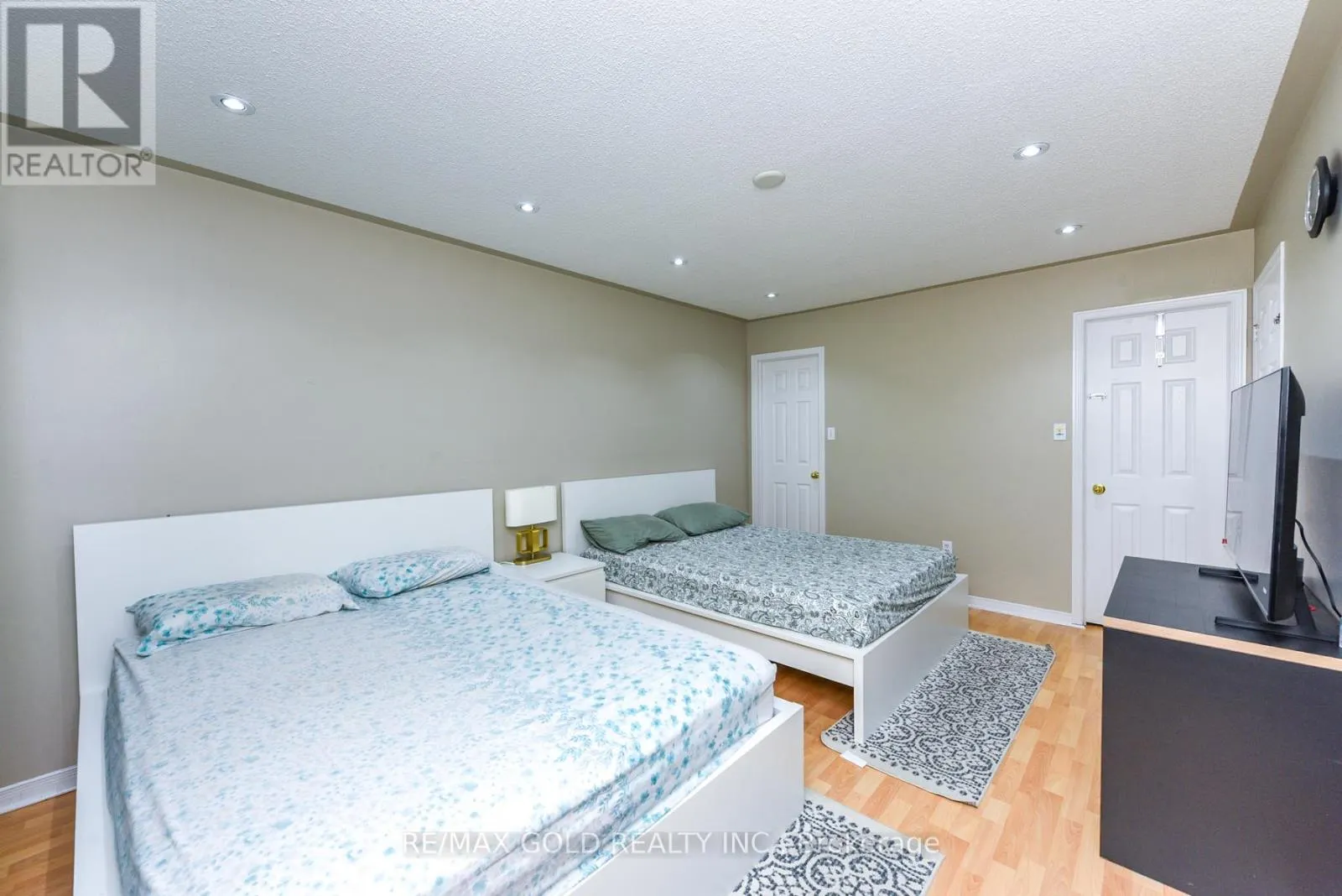 124 STARHILL CRESCENT