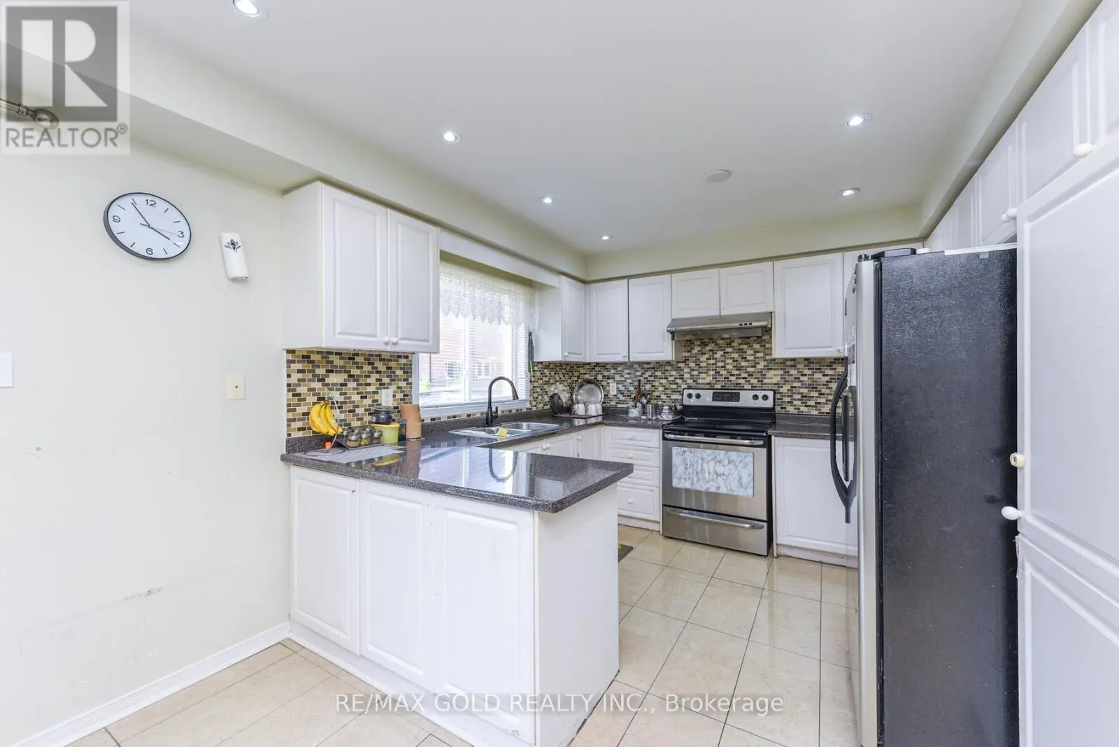 124 STARHILL CRESCENT