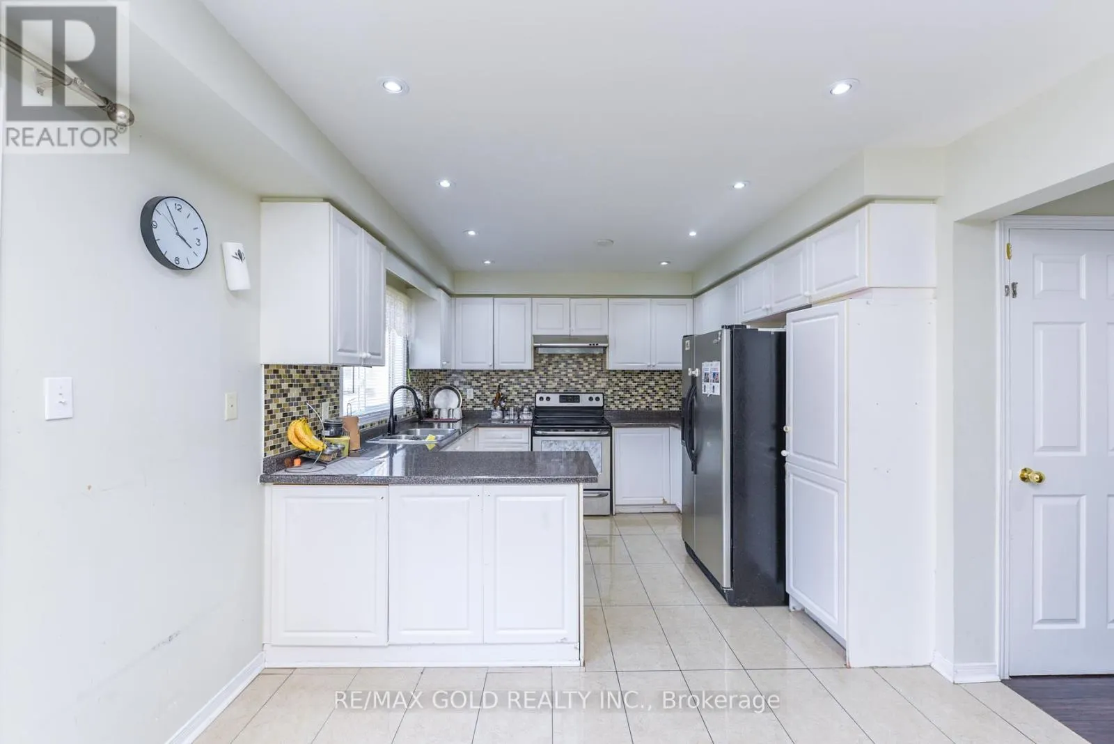 124 STARHILL CRESCENT