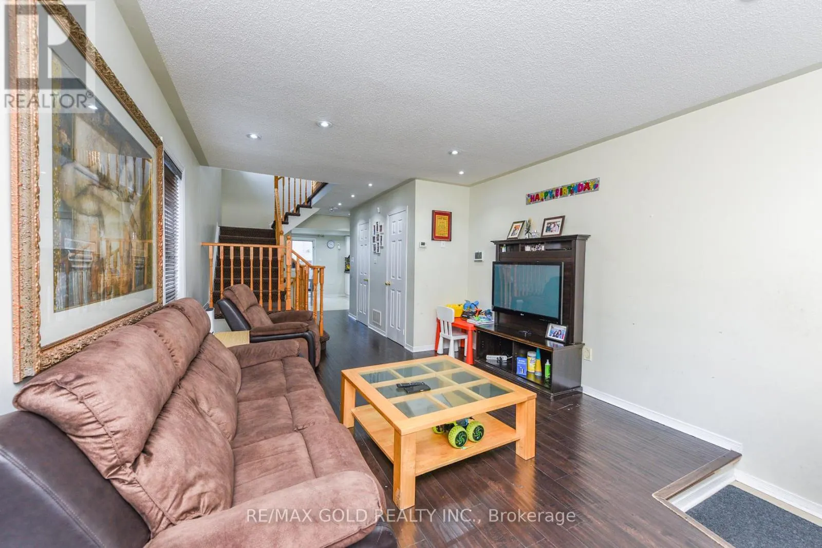 124 STARHILL CRESCENT