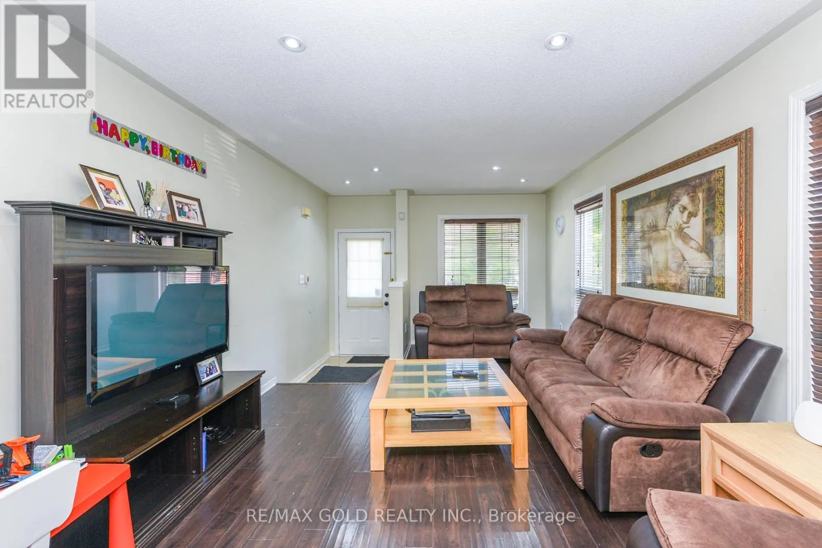 124 STARHILL CRESCENT