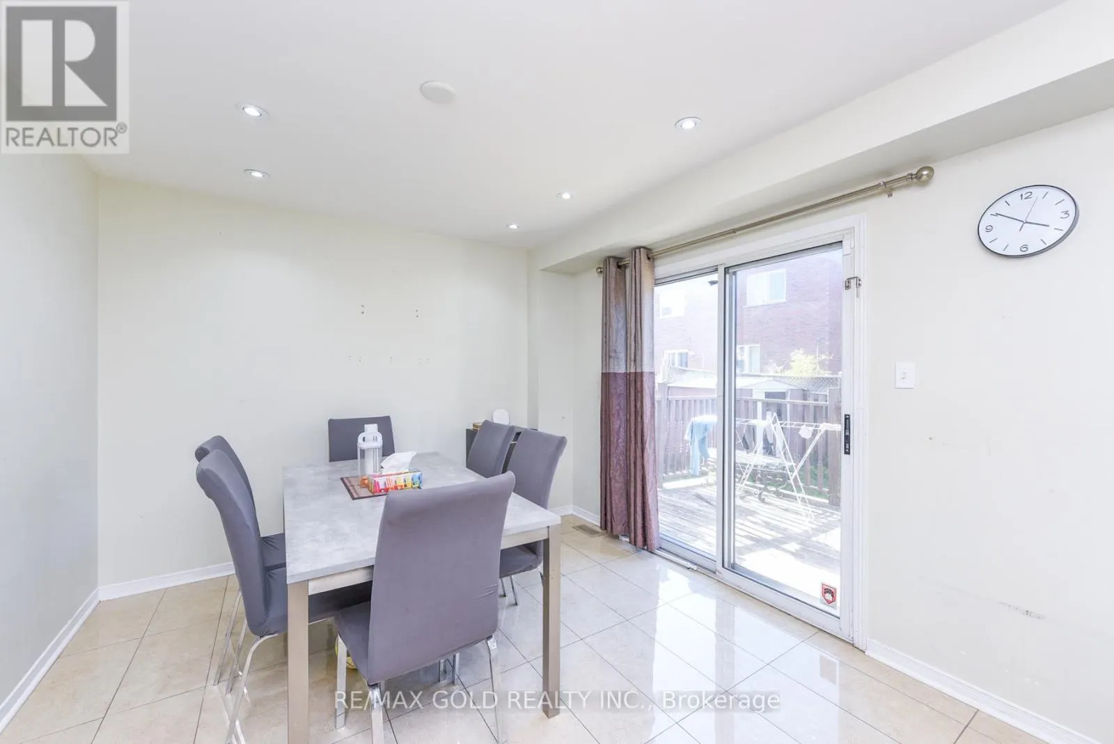 124 STARHILL CRESCENT