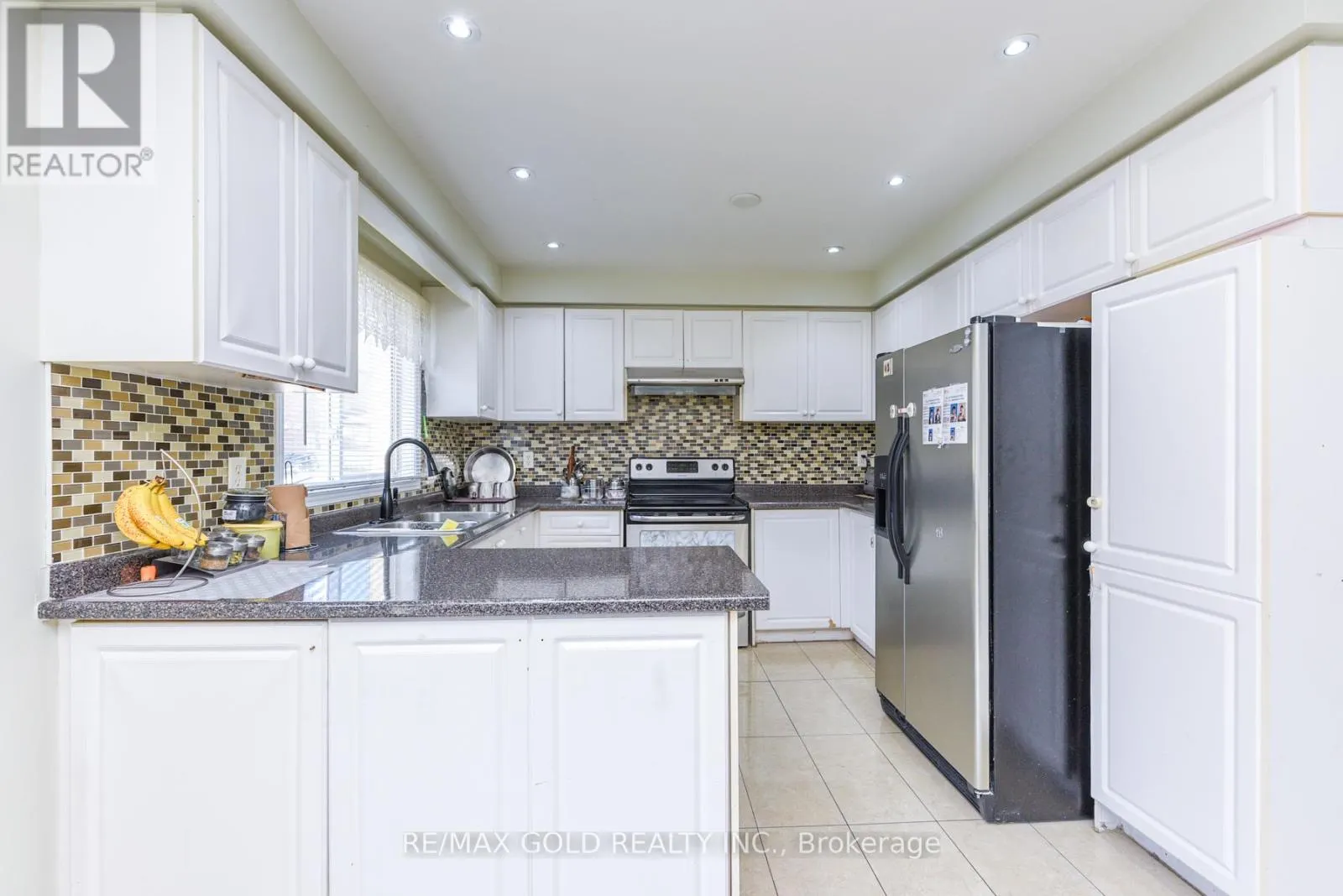 124 STARHILL CRESCENT