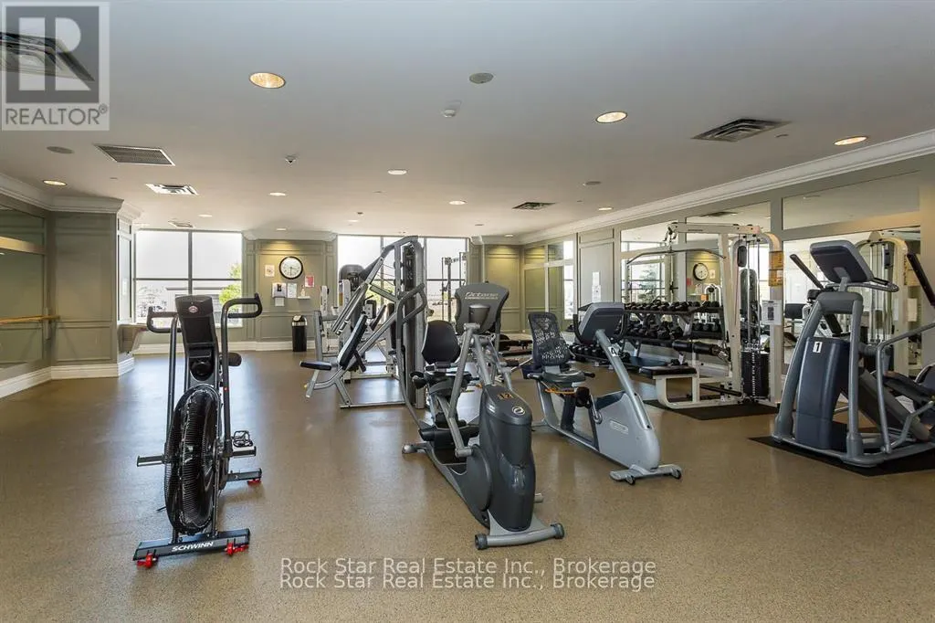 408 - 35 KINGSBRIDGE GARDEN CIRCLE, #408