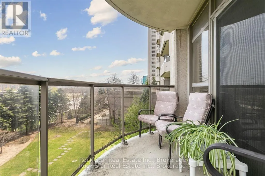 408 - 35 KINGSBRIDGE GARDEN CIRCLE, #408