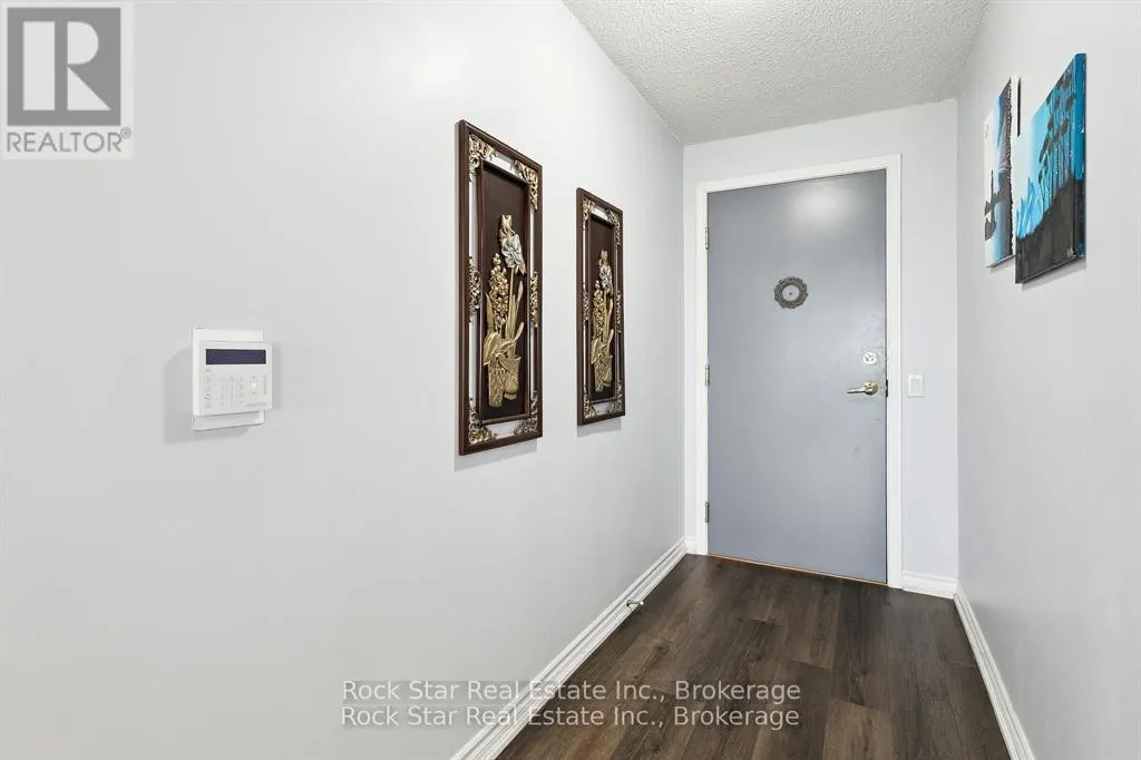 408 - 35 KINGSBRIDGE GARDEN CIRCLE, #408