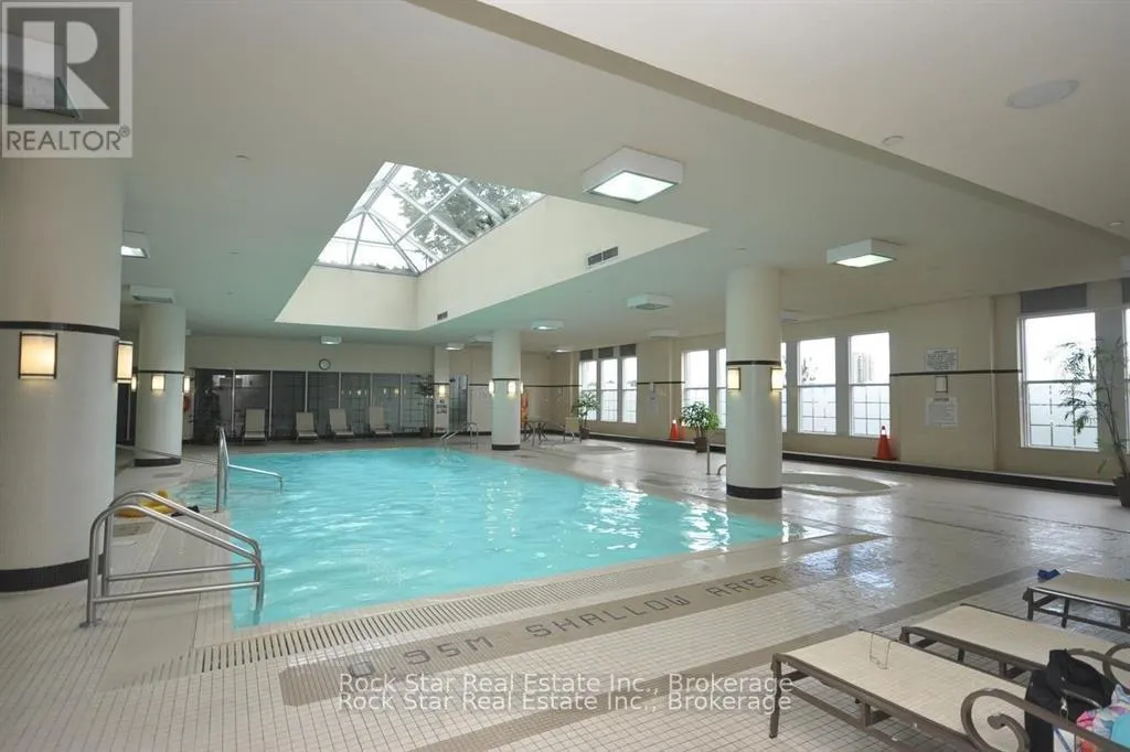 408 - 35 KINGSBRIDGE GARDEN CIRCLE, #408