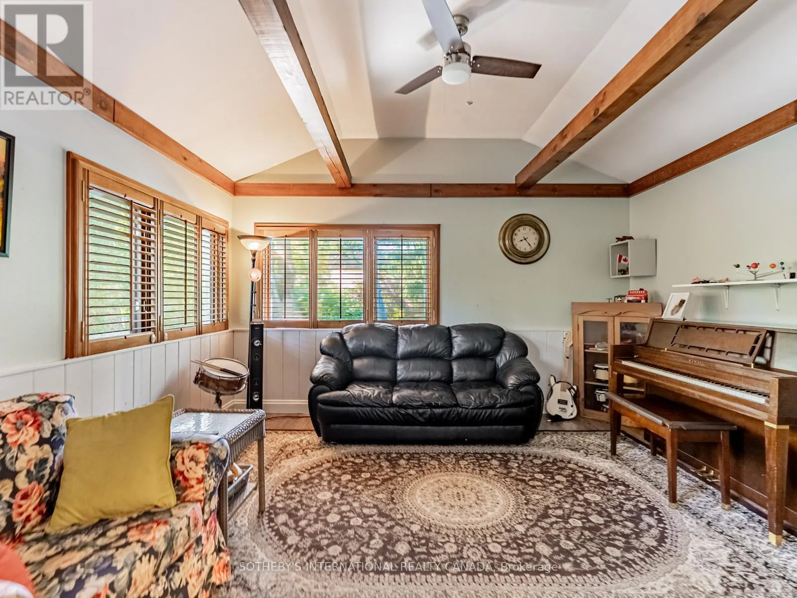 1218 LAKEBREEZE DRIVE