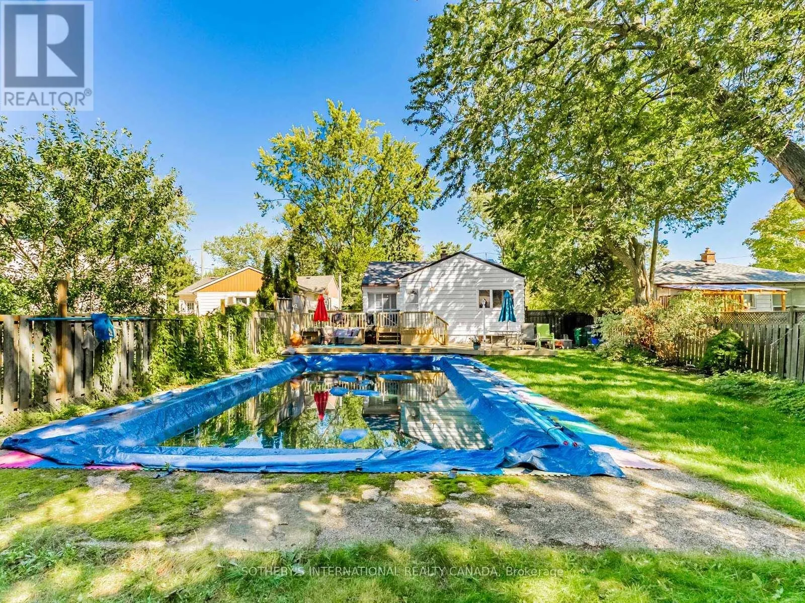 1218 LAKEBREEZE DRIVE