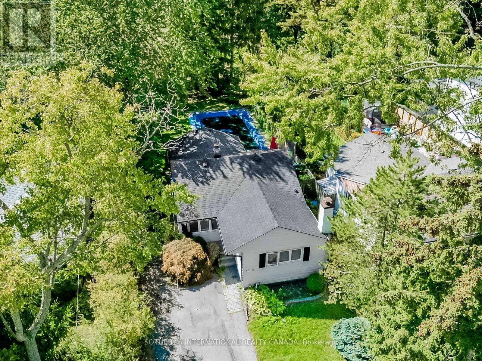 1218 LAKEBREEZE DRIVE