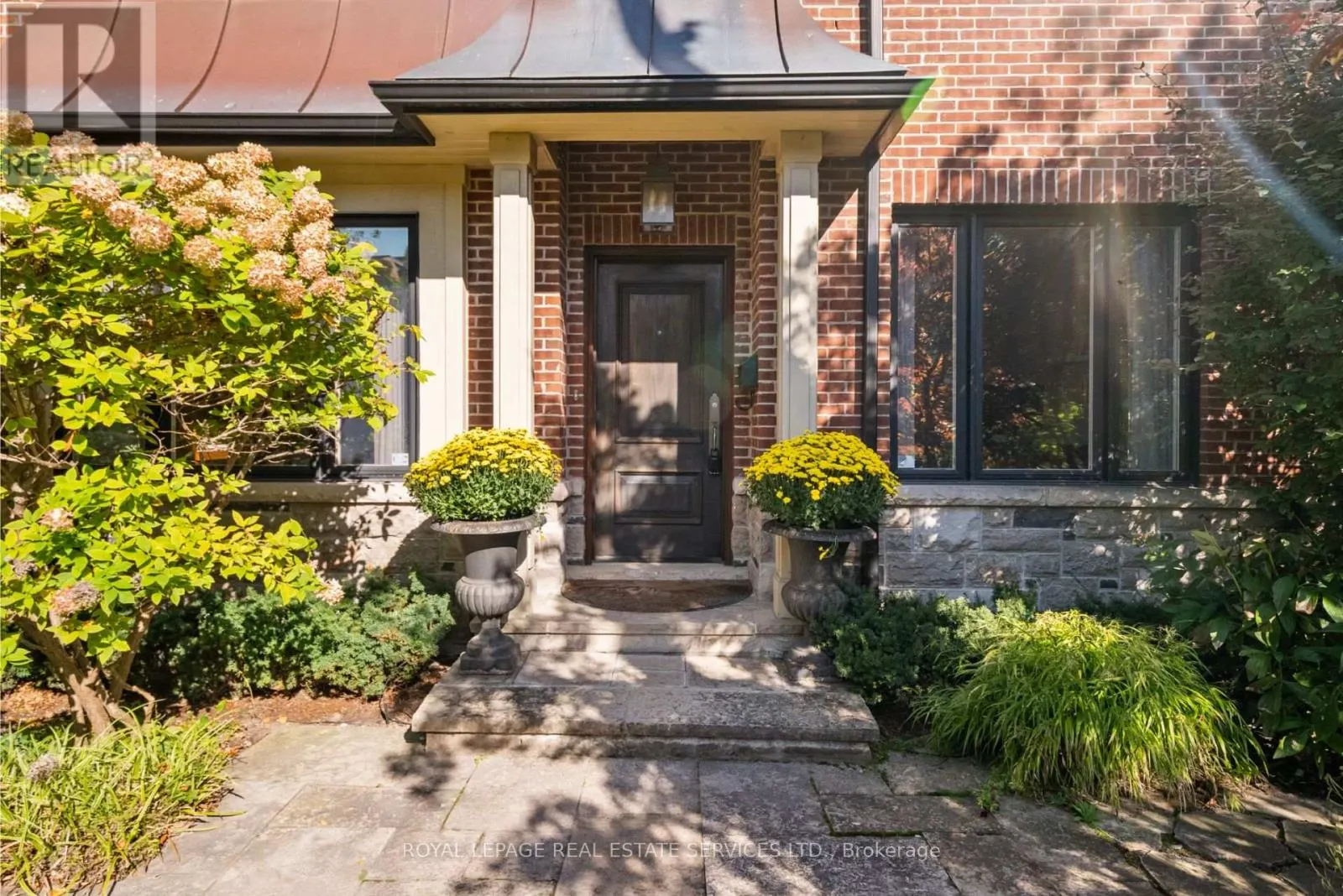 132 STRATH AVENUE