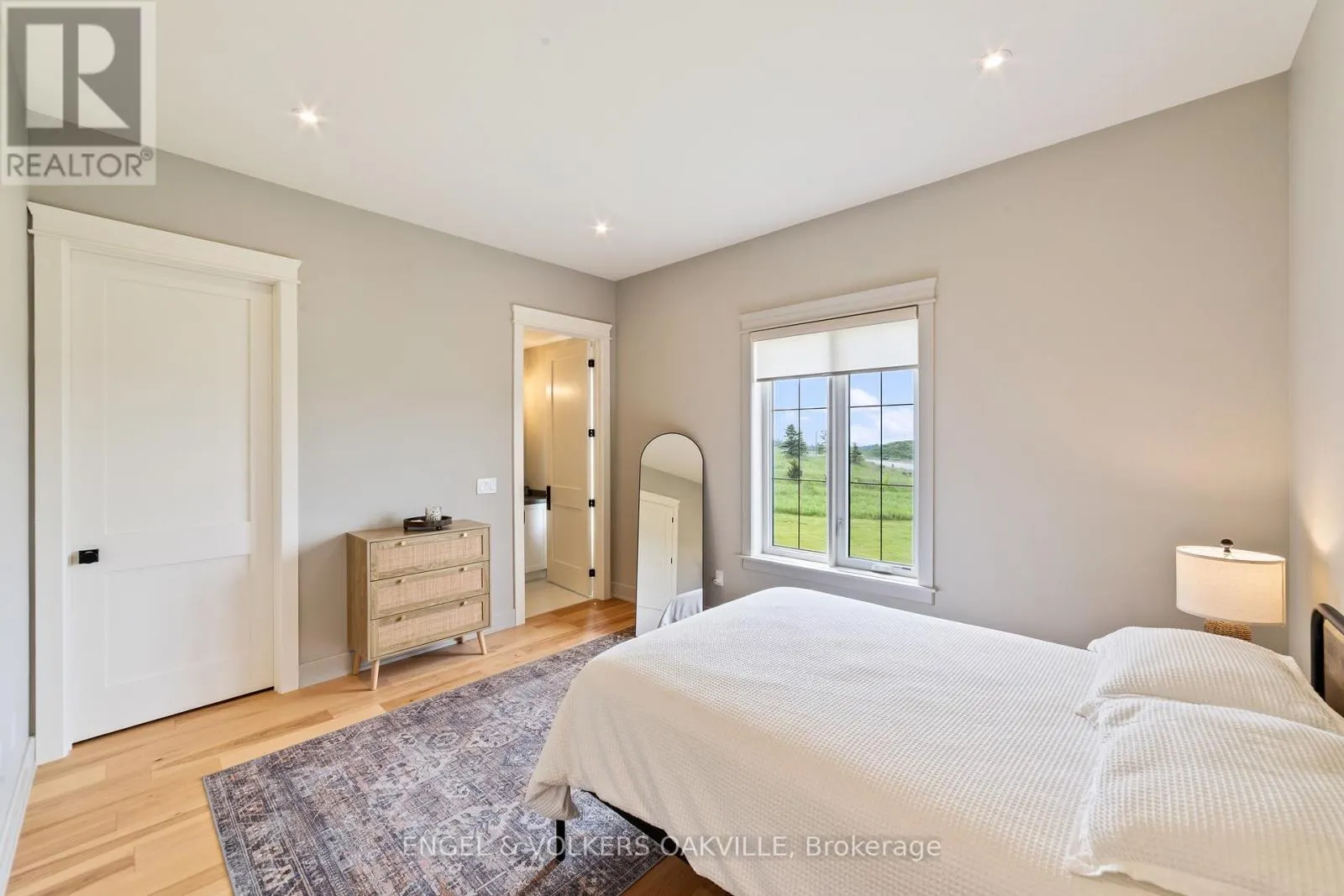 91 LOGAN ROAD