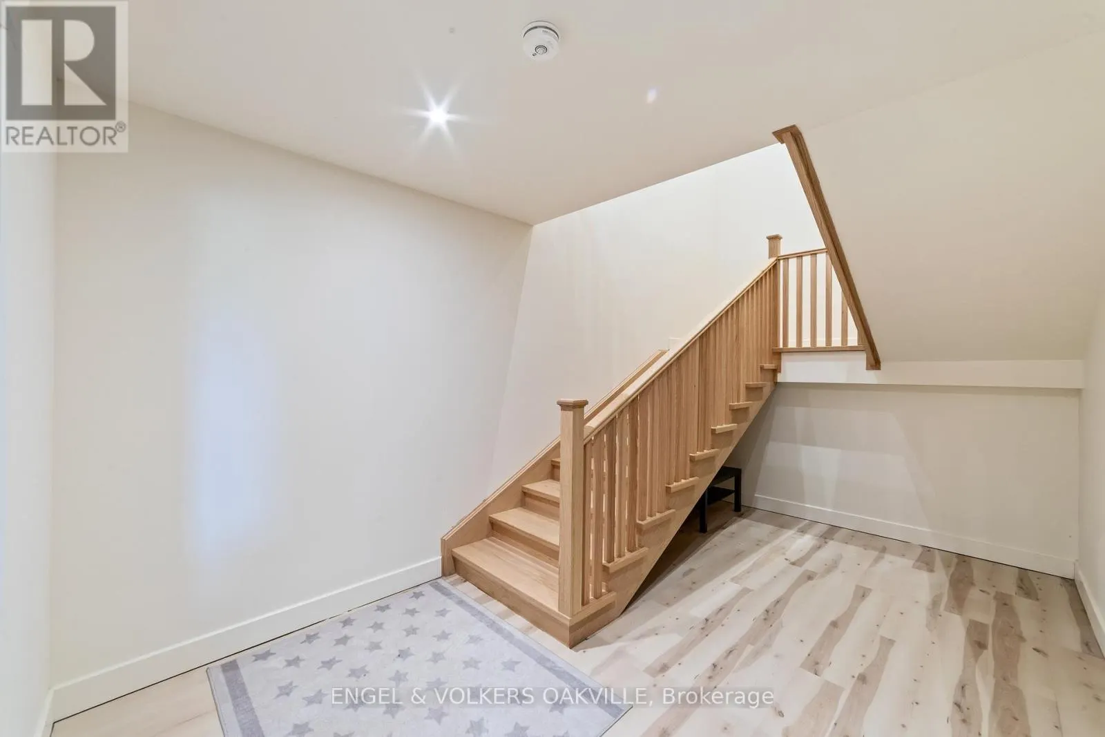 91 LOGAN ROAD