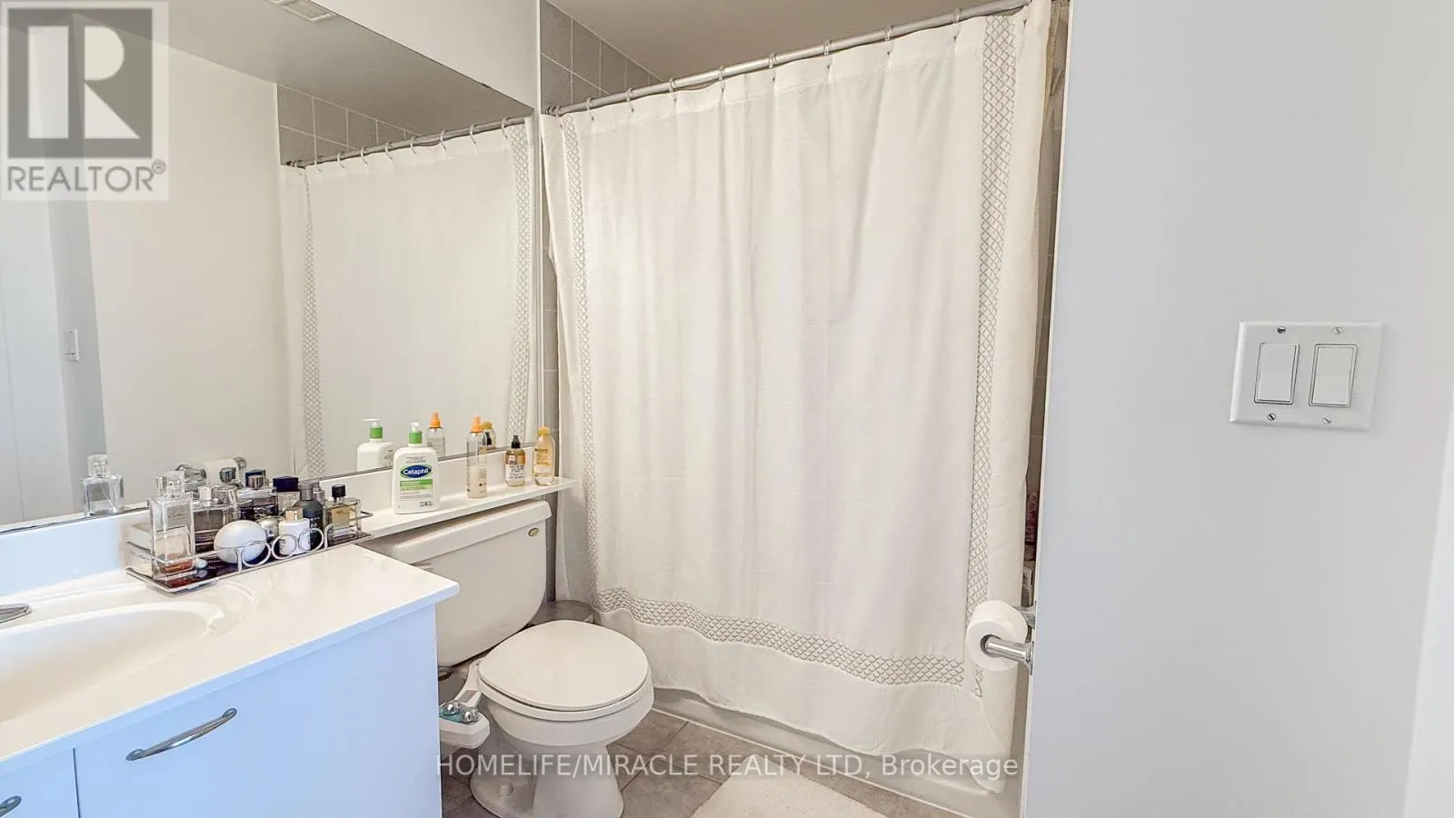 2803 - 220 BURNHAMTHORPE ROAD W