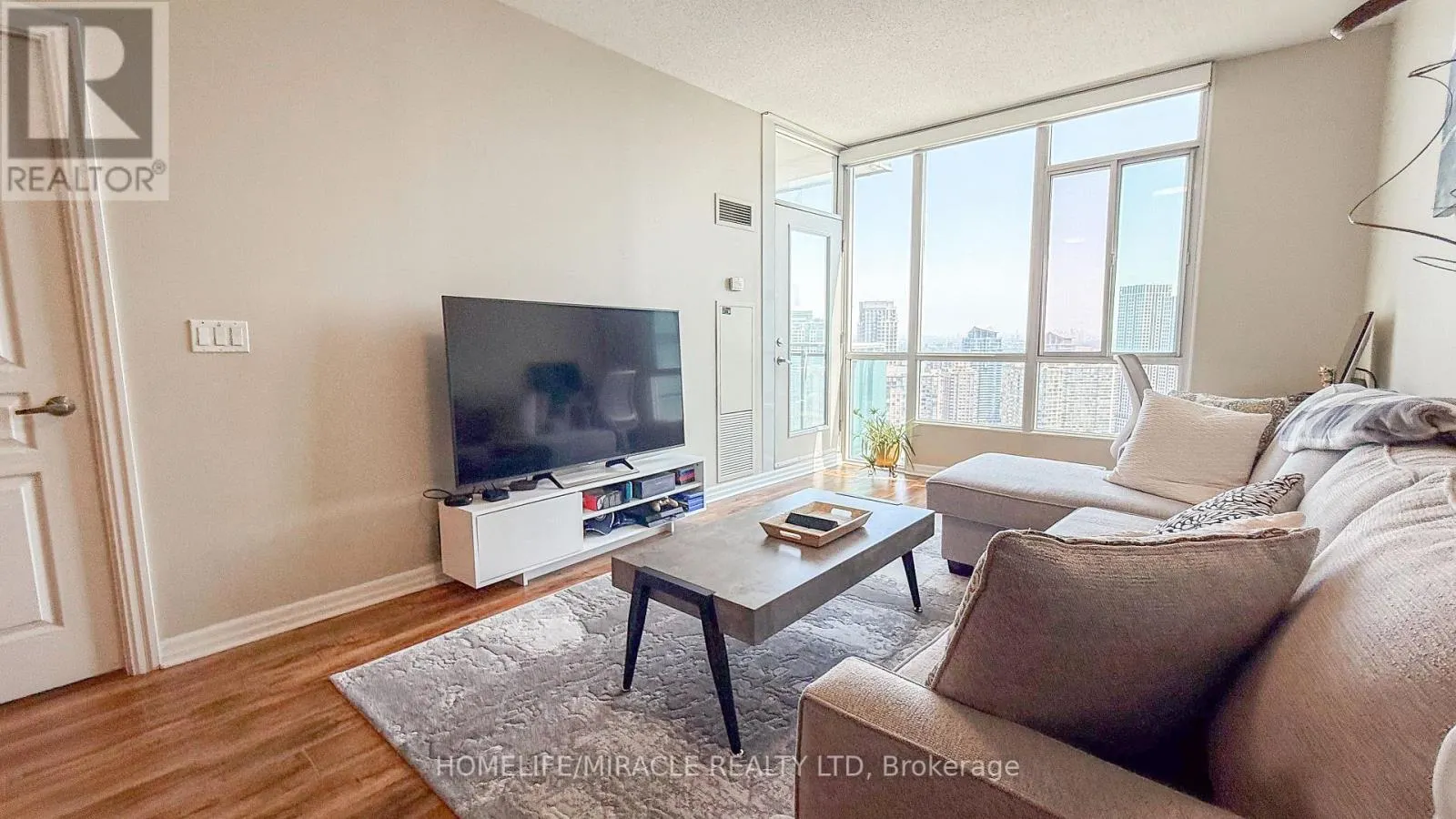 2803 - 220 BURNHAMTHORPE ROAD W